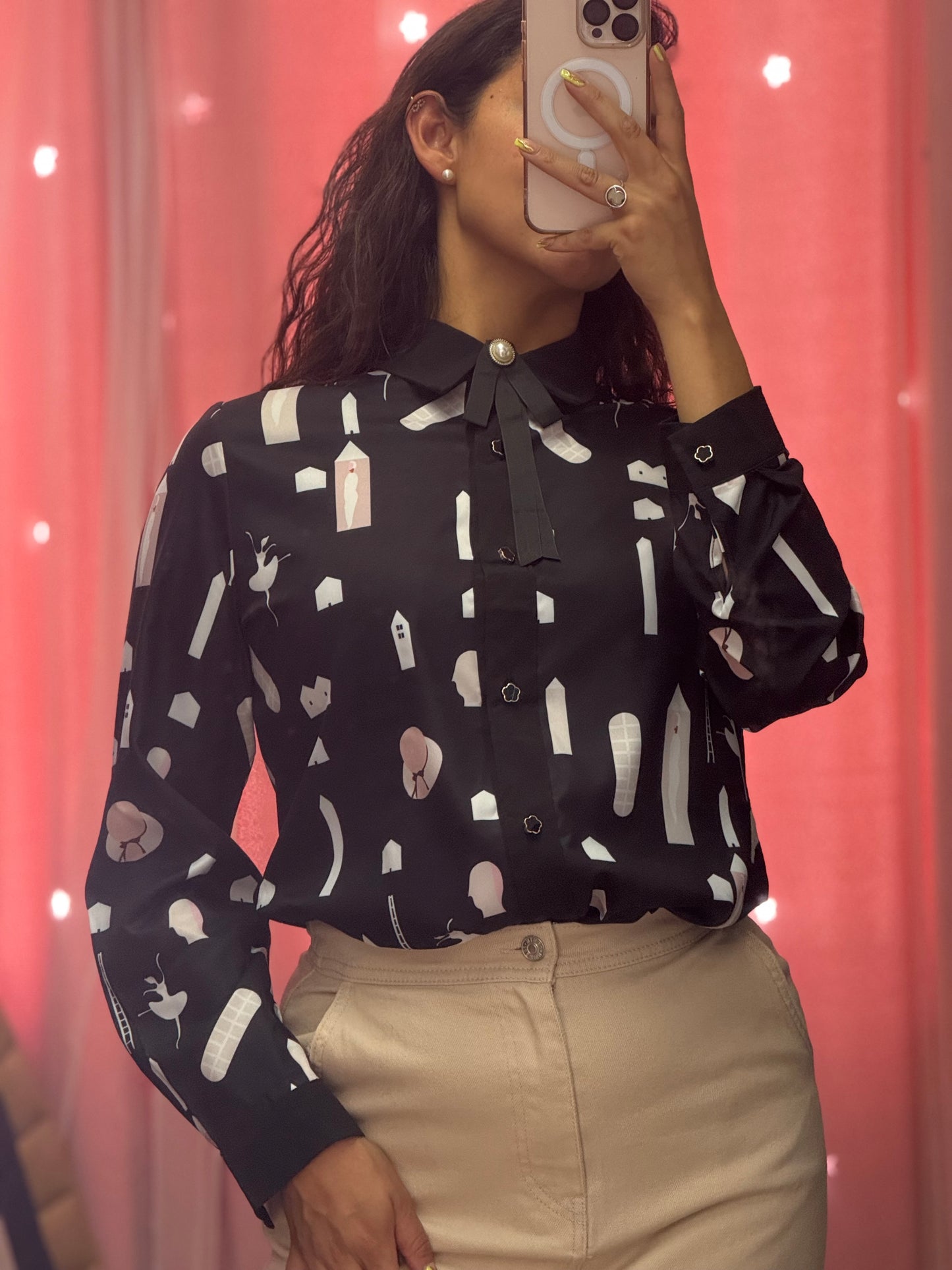 Camisa con moño en cuello de manga larga