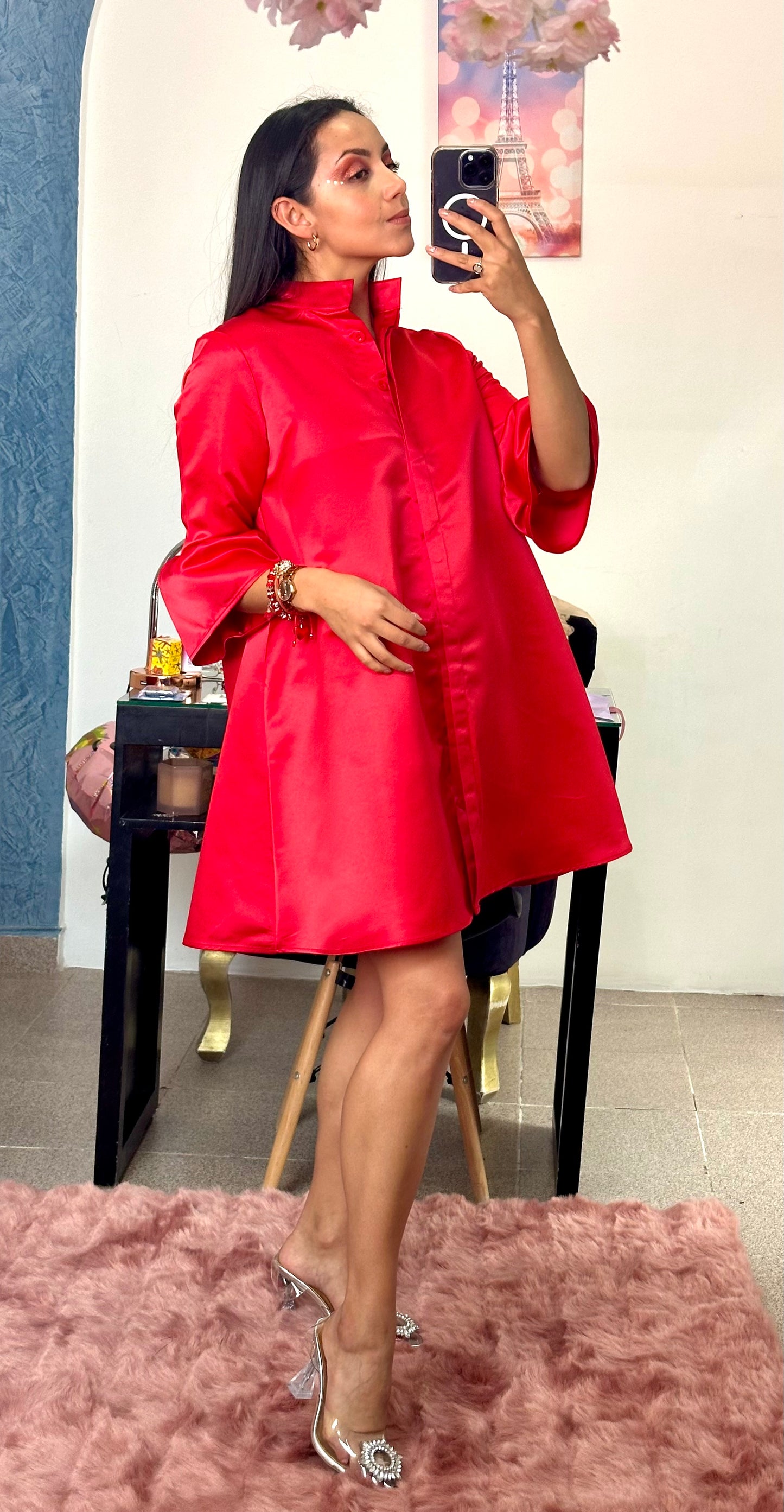 Vestido corte A con manga de campana satinado