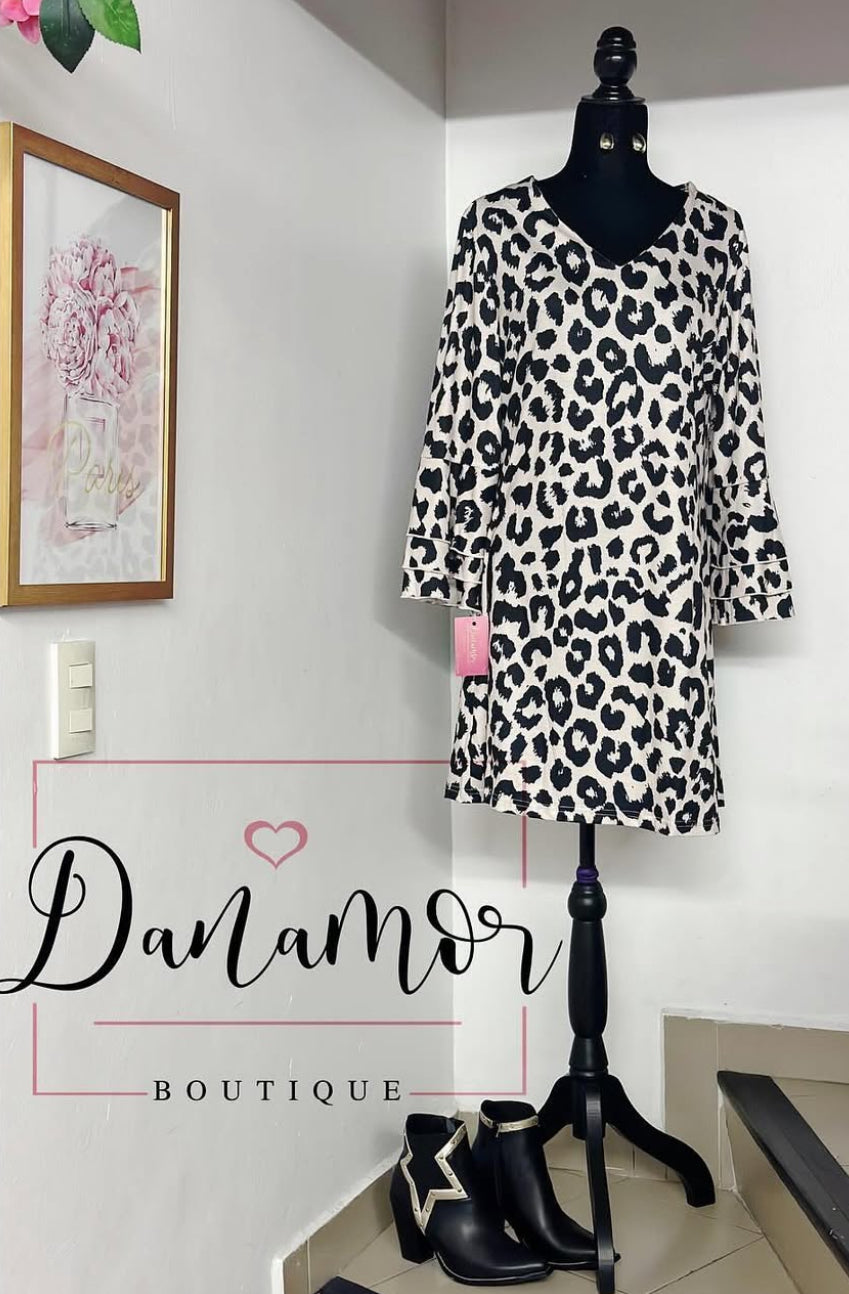 Vestido animal print cuello v