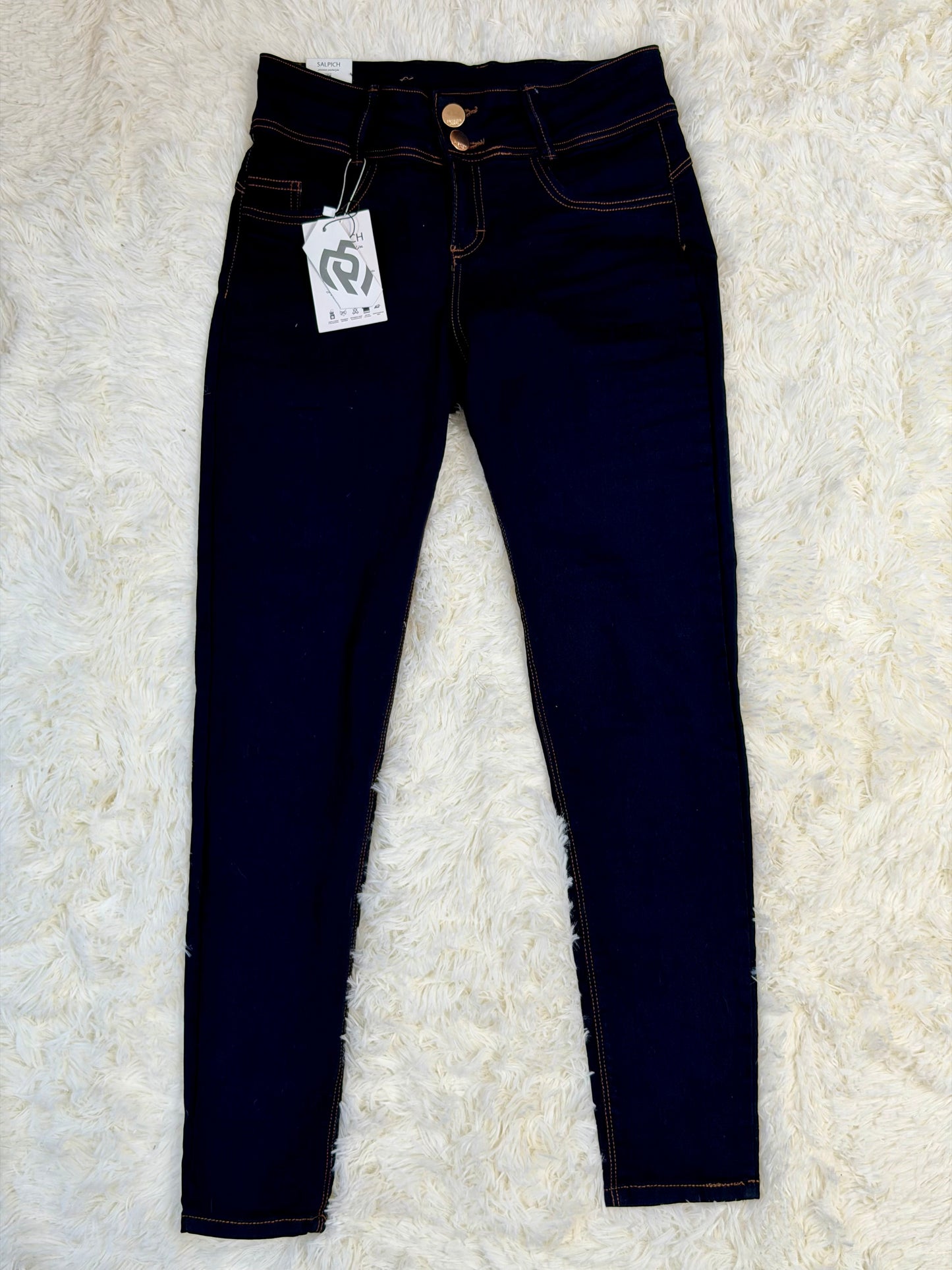 Jeans corte colombiano tiro medio con bolsa