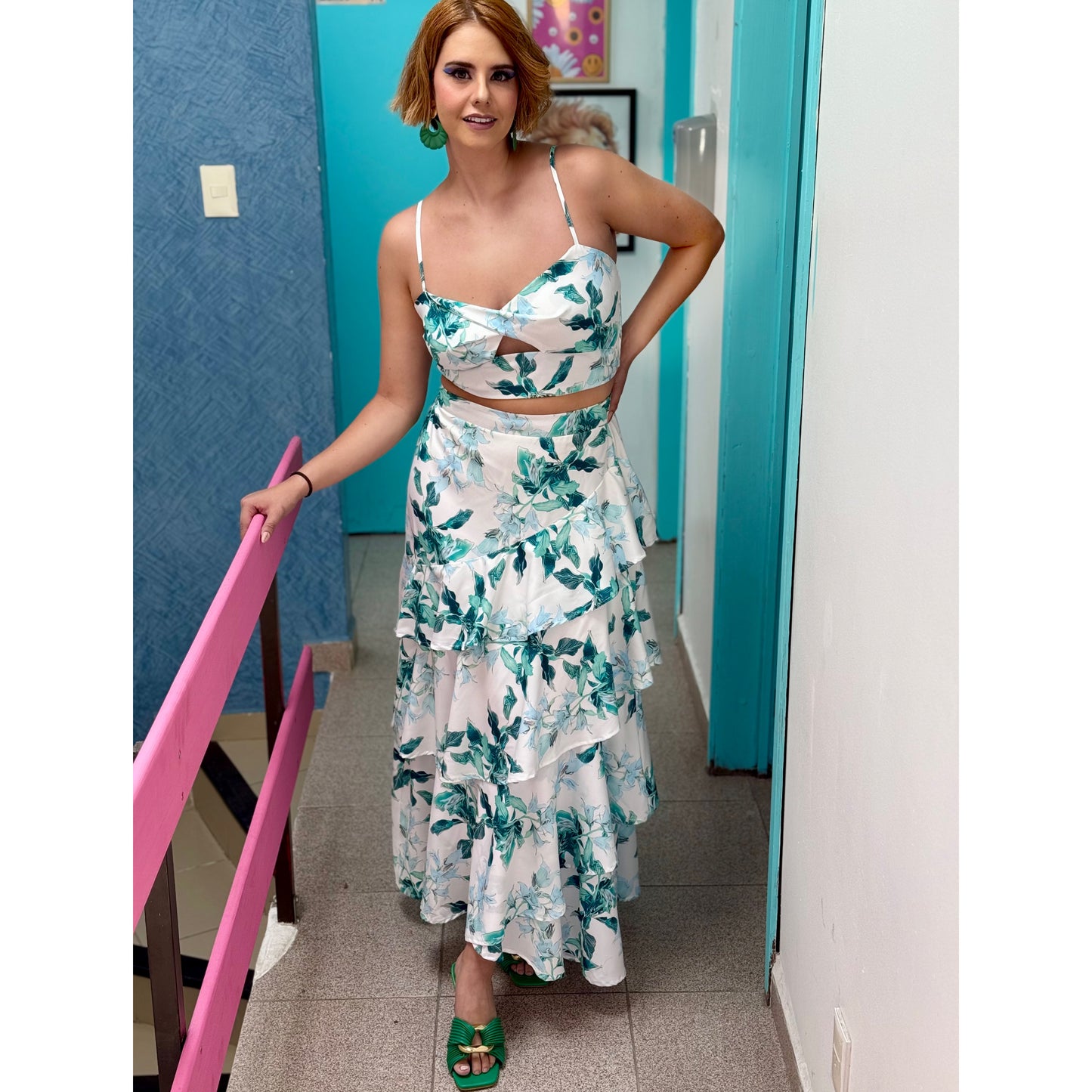 Conjunto top y falda con pliegues estampado floral