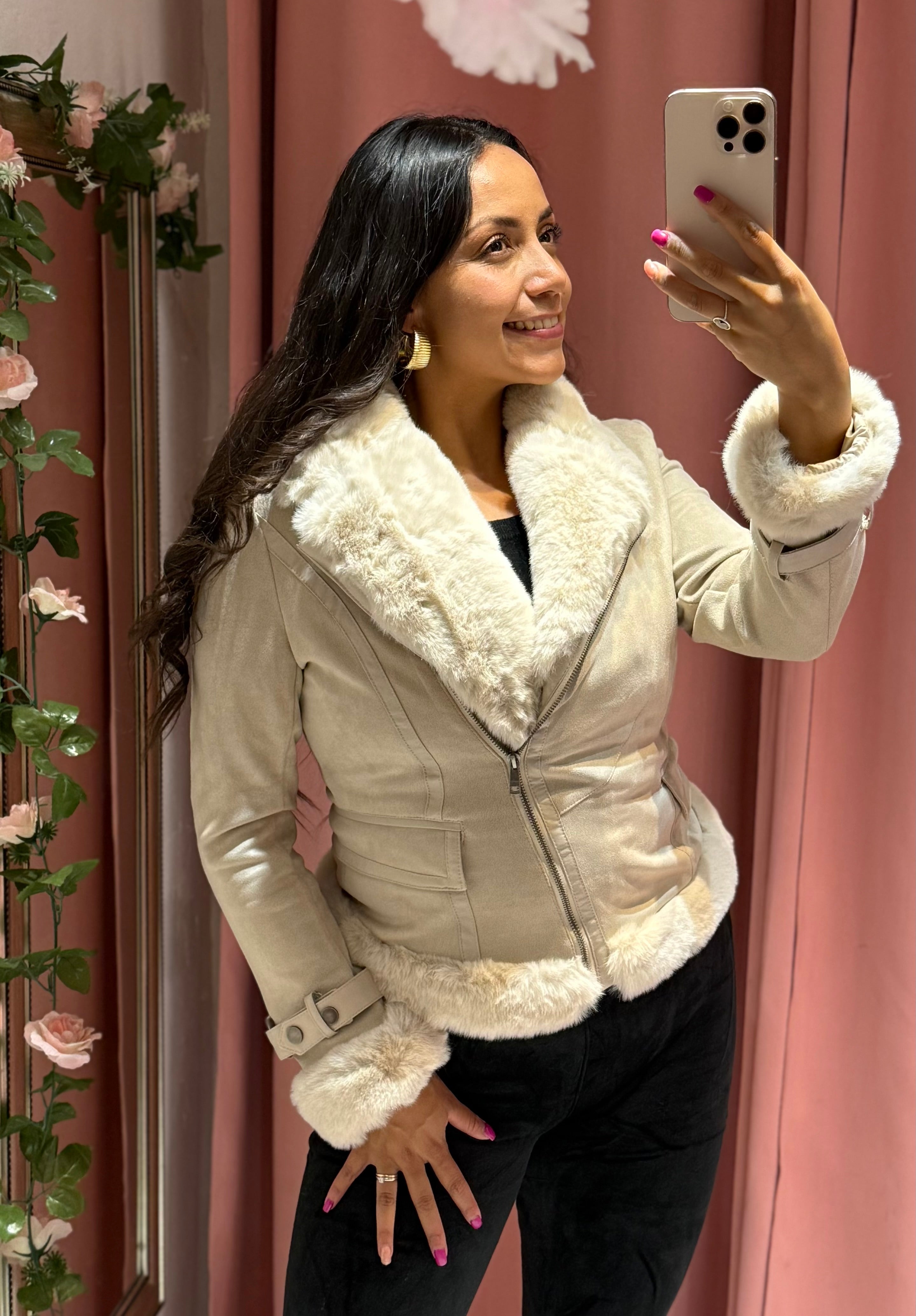 Chamarra con peluche