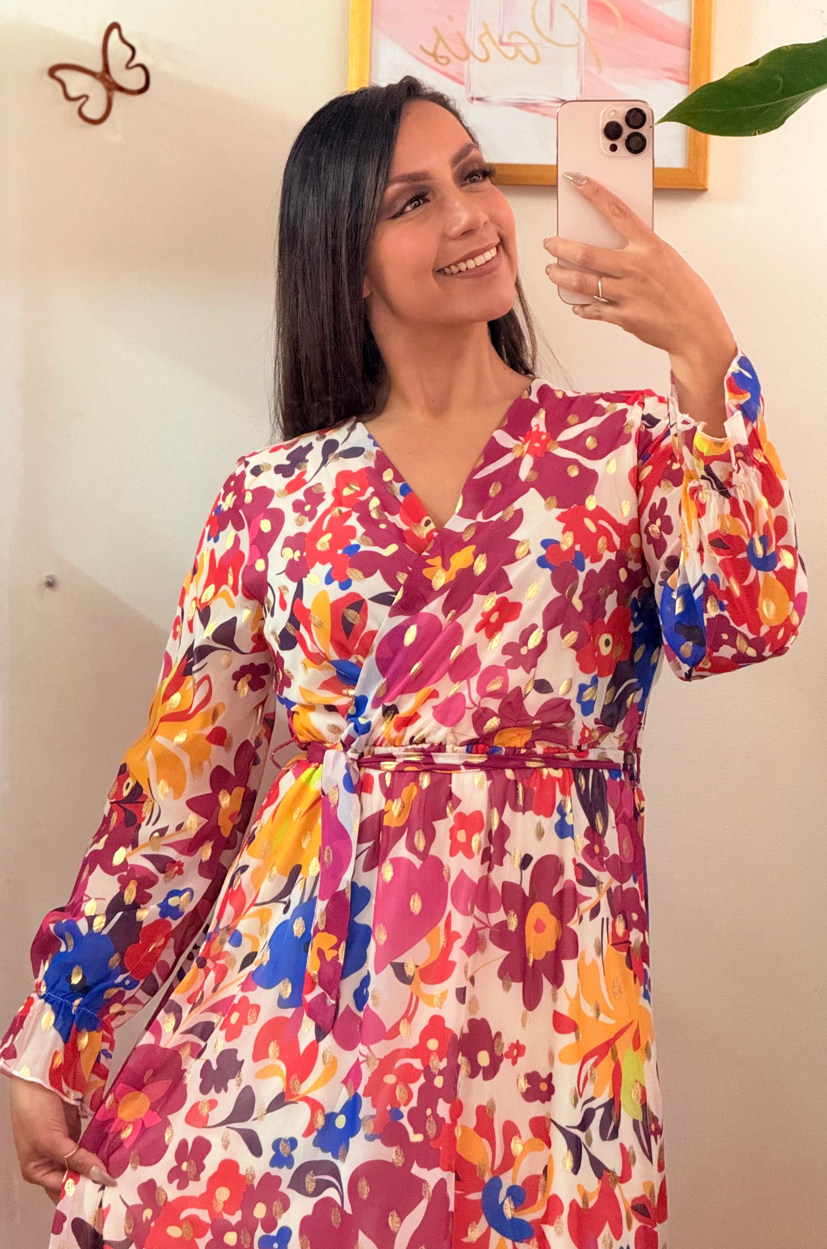 Vestido largo cruzado floral destellos dorados