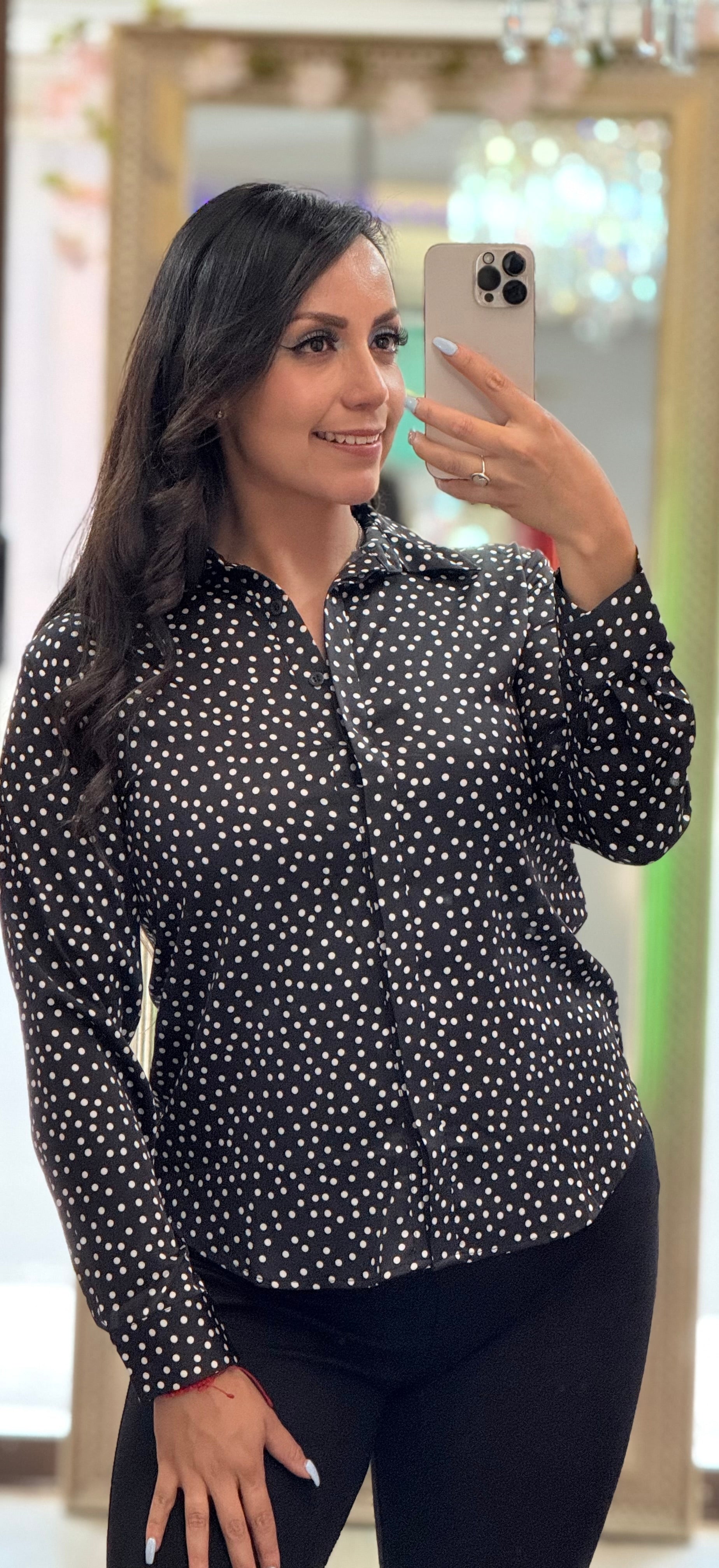 Blusa manga larga estampado lunares