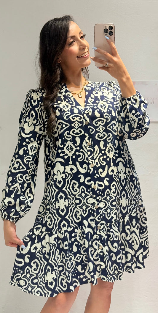 Vestido corto estampado  hojas y corazon