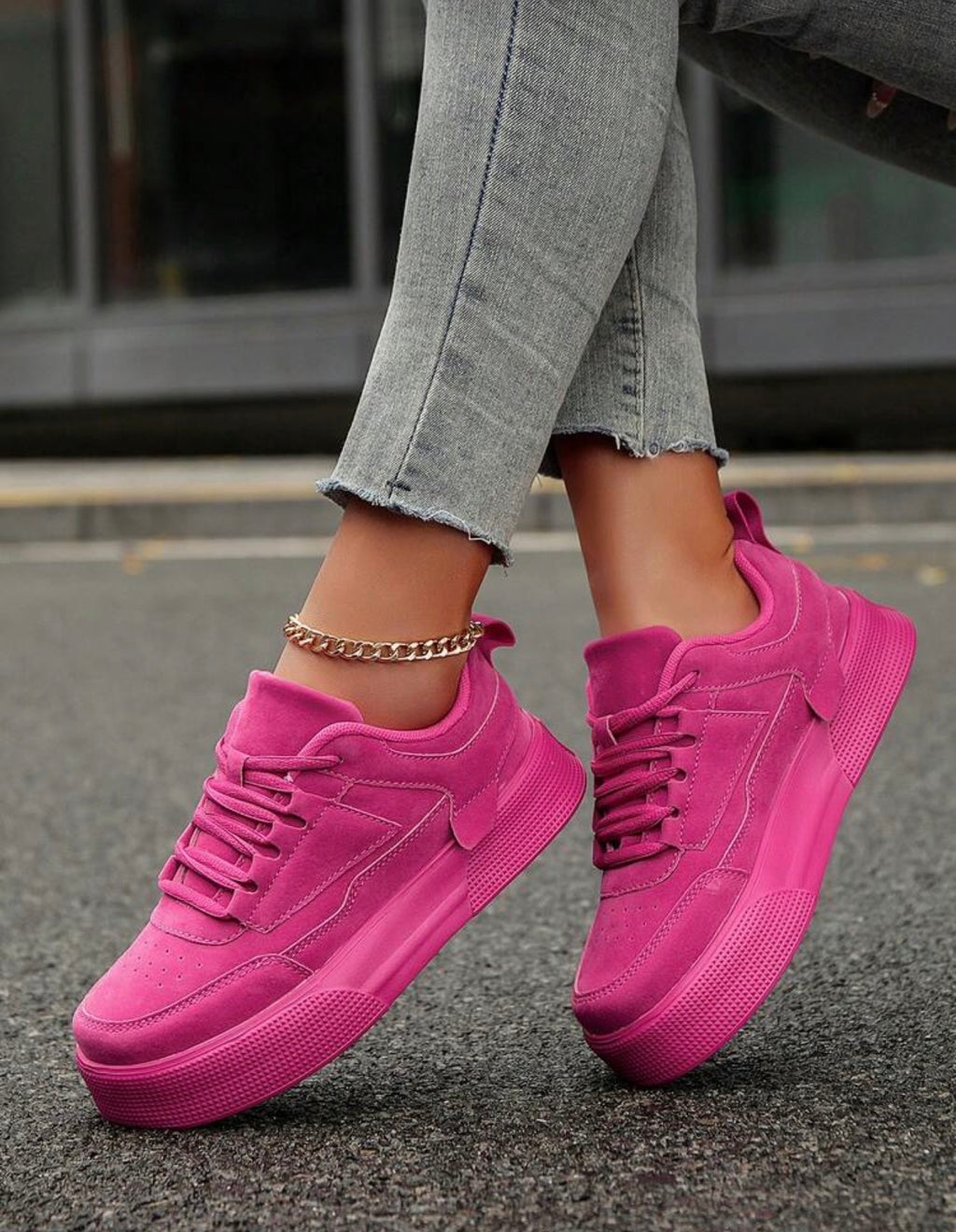 Tenis piel de durazno suela gruesa