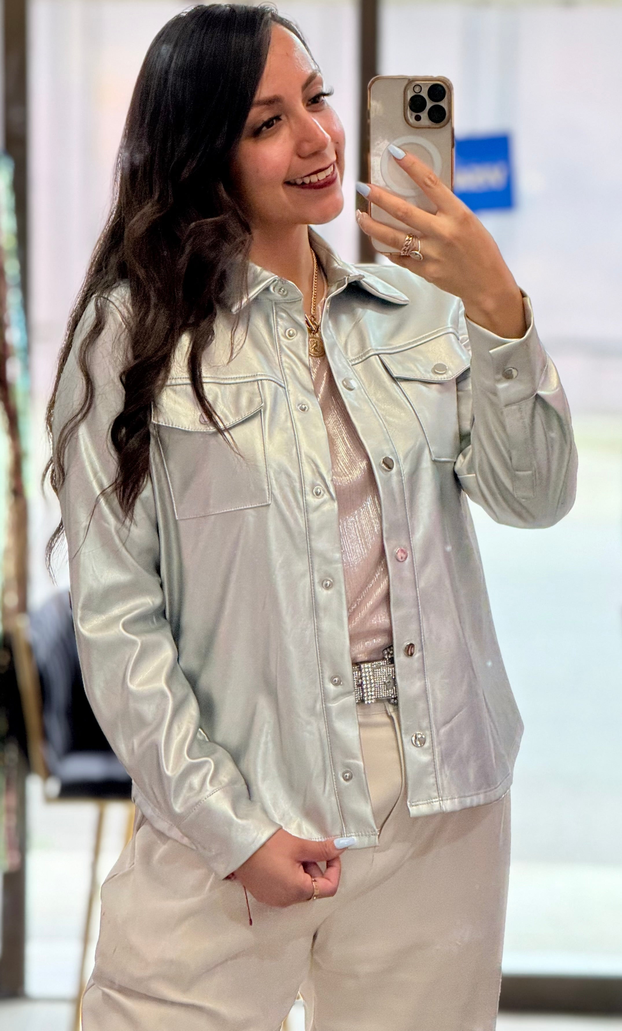 Chamarra con efecto metalizado