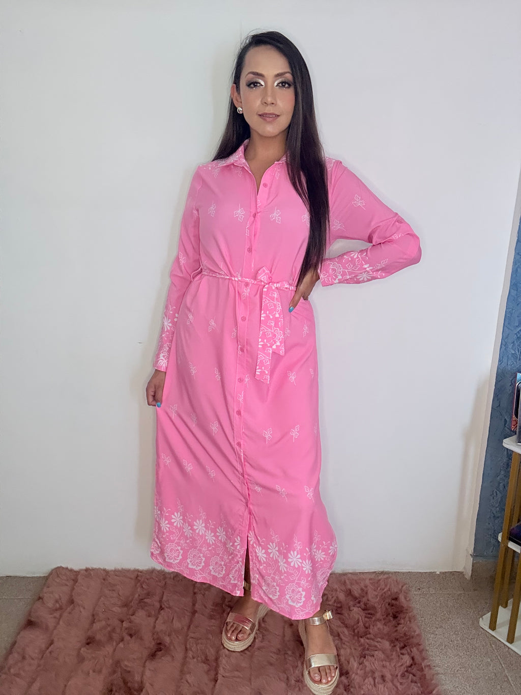 Vestido largo camisero de manga larga con cinta