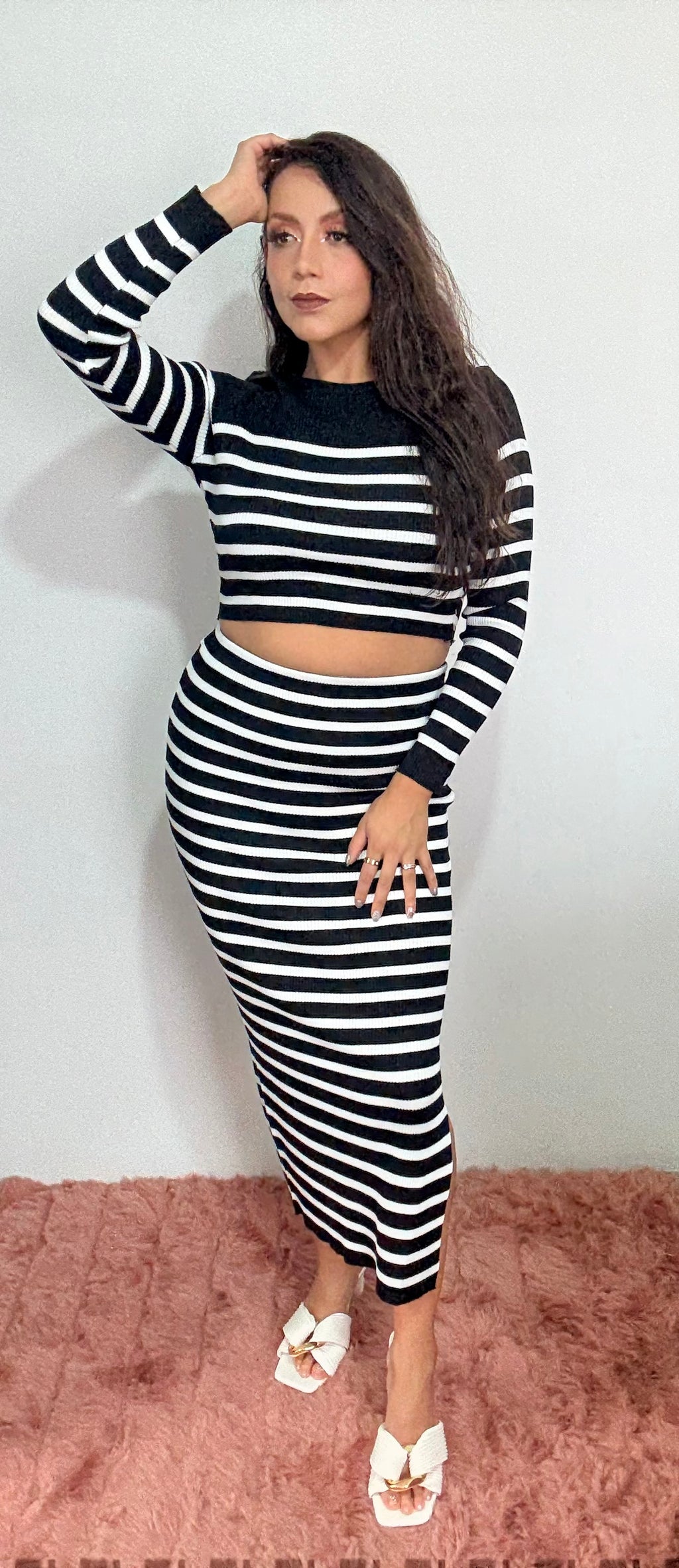 Conjunto falda larga y camisa con rayas