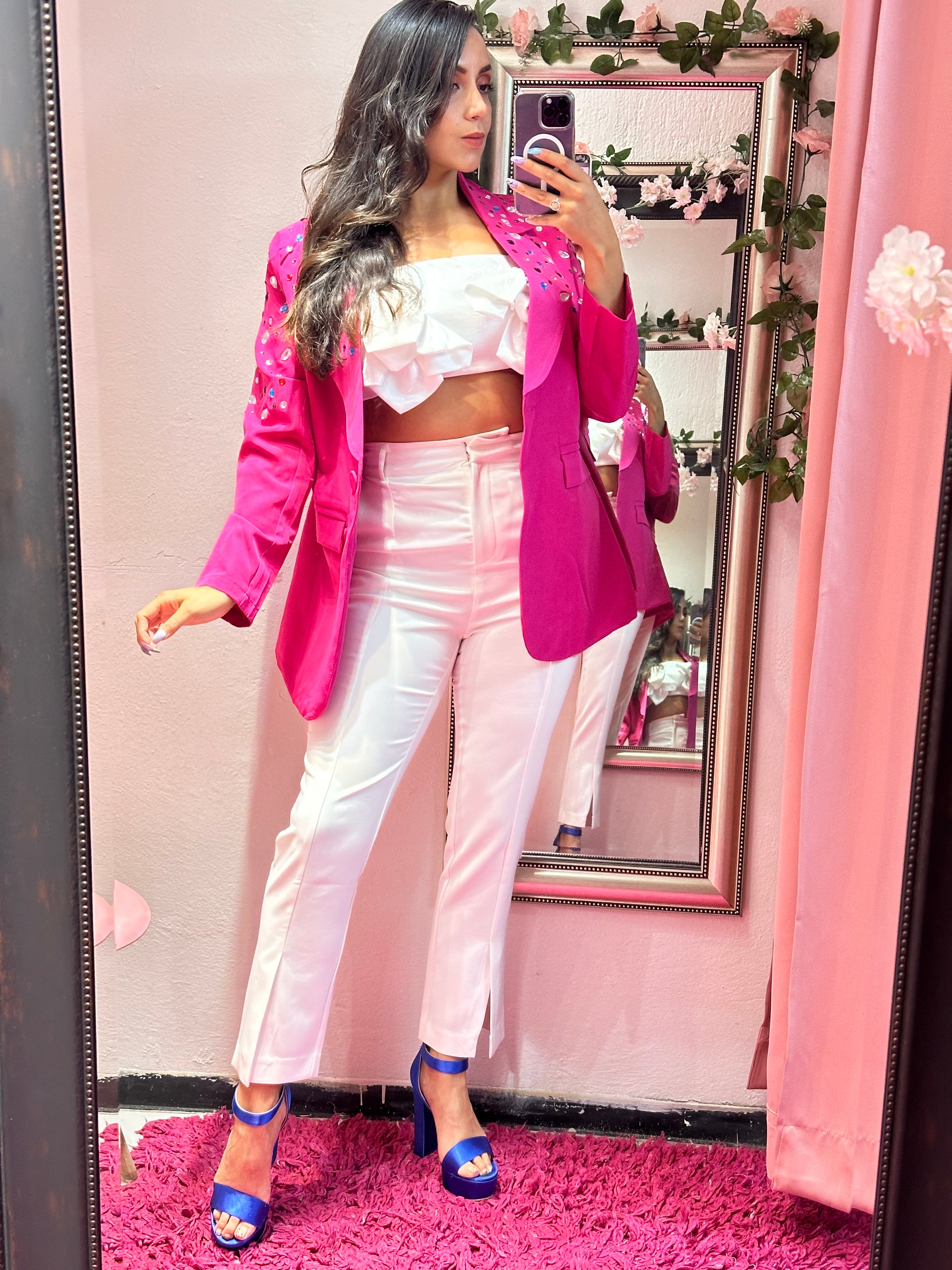 Elegante blazer con pedrería