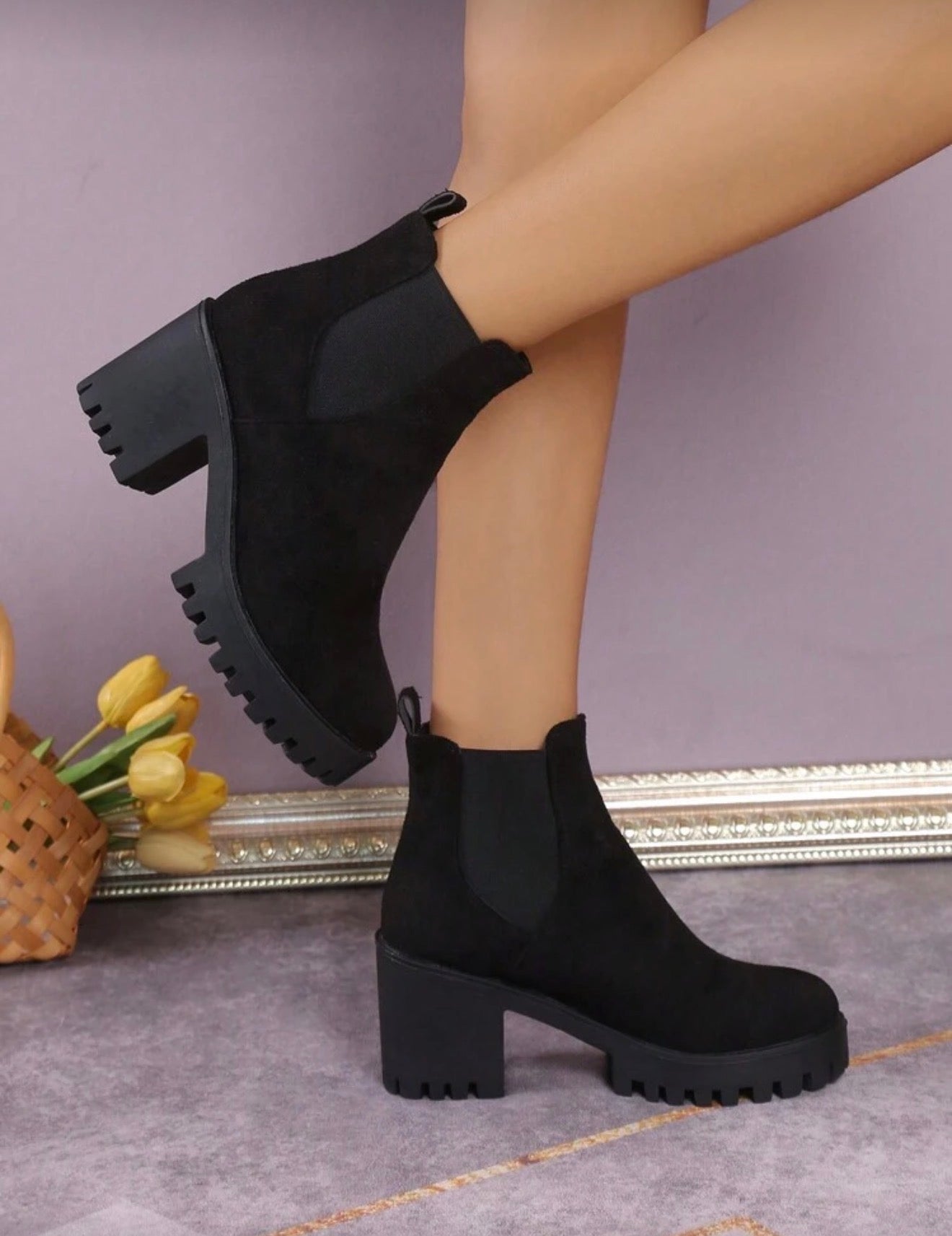 Botines tacón bajito suela gruesa