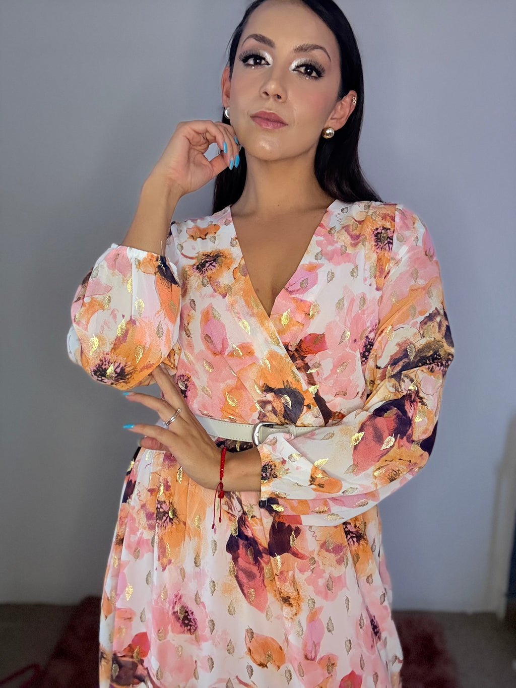 Vestido largo semifinal de manga larga en corte A