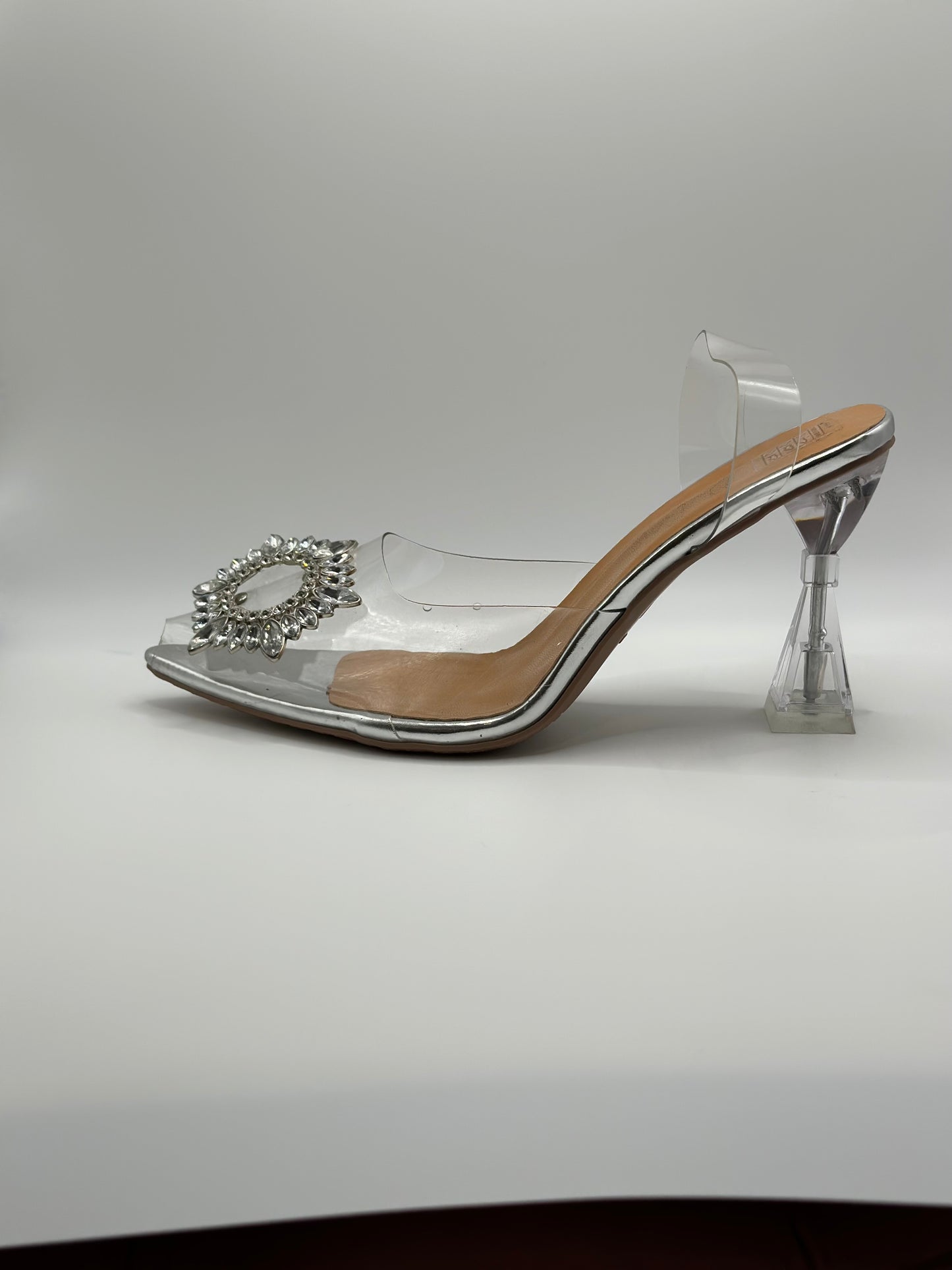 Zapatilla cerrada de princesa transparente