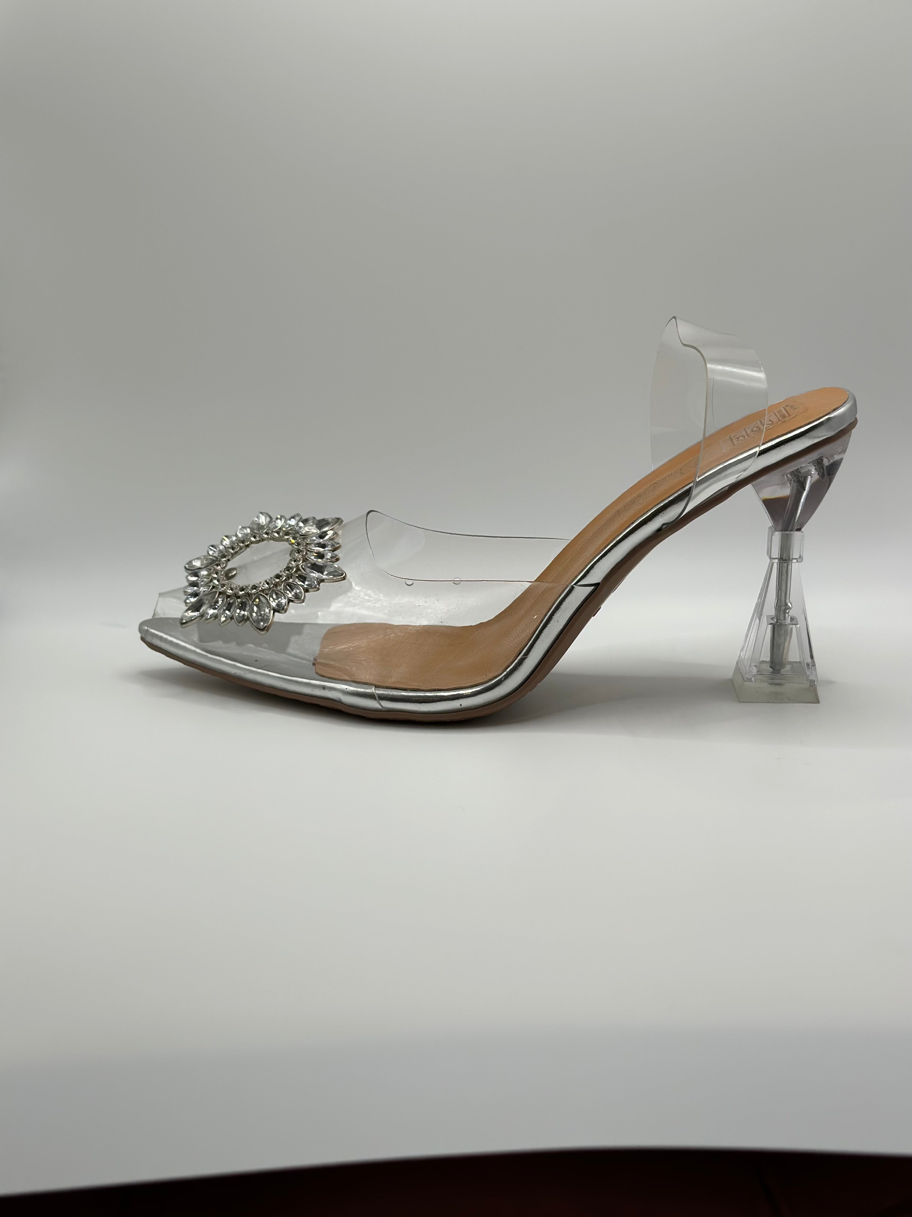 Zapatilla cerrada de princesa transparente