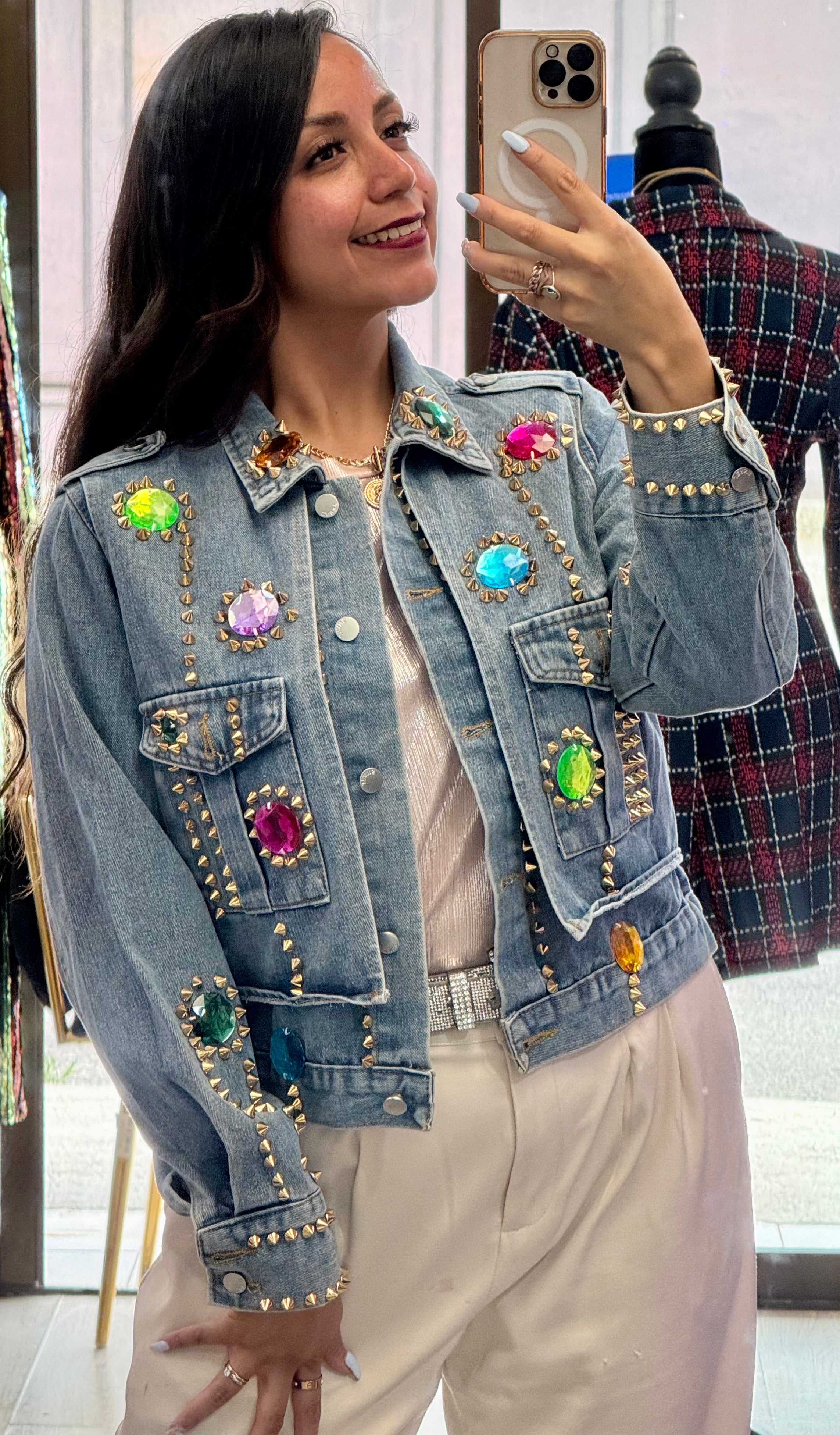 Chamarra mezclilla estoperoles con pedrería