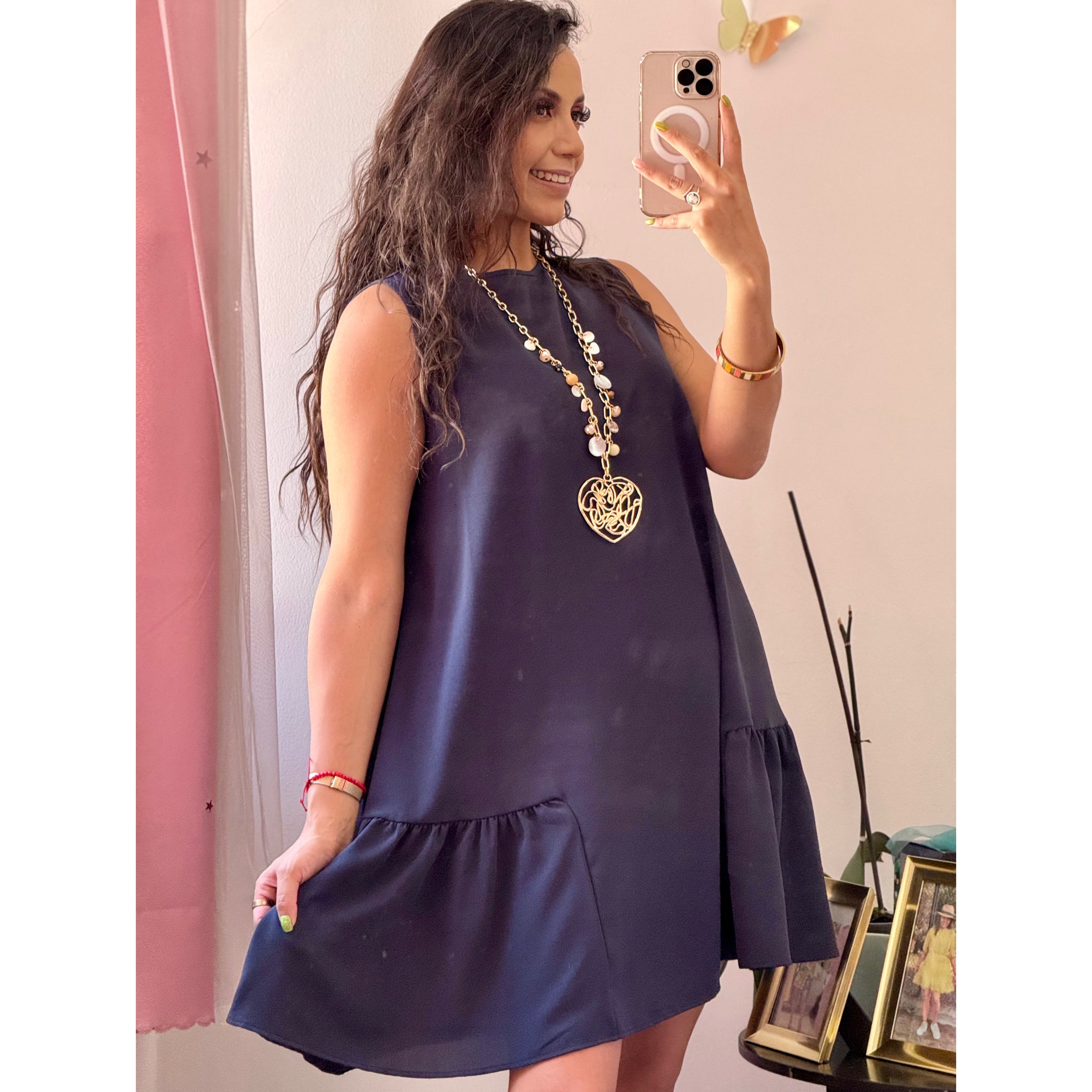 Vestido corto sin manga corte A con vuelo