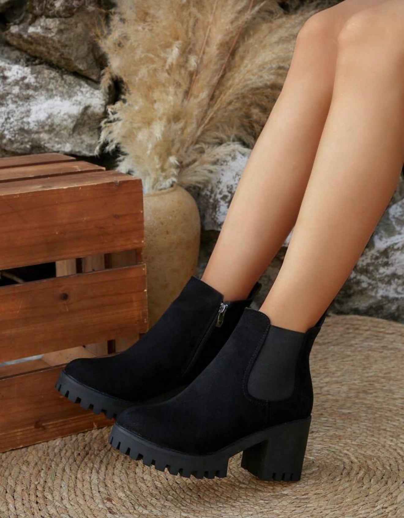 Botines tacón bajito suela gruesa