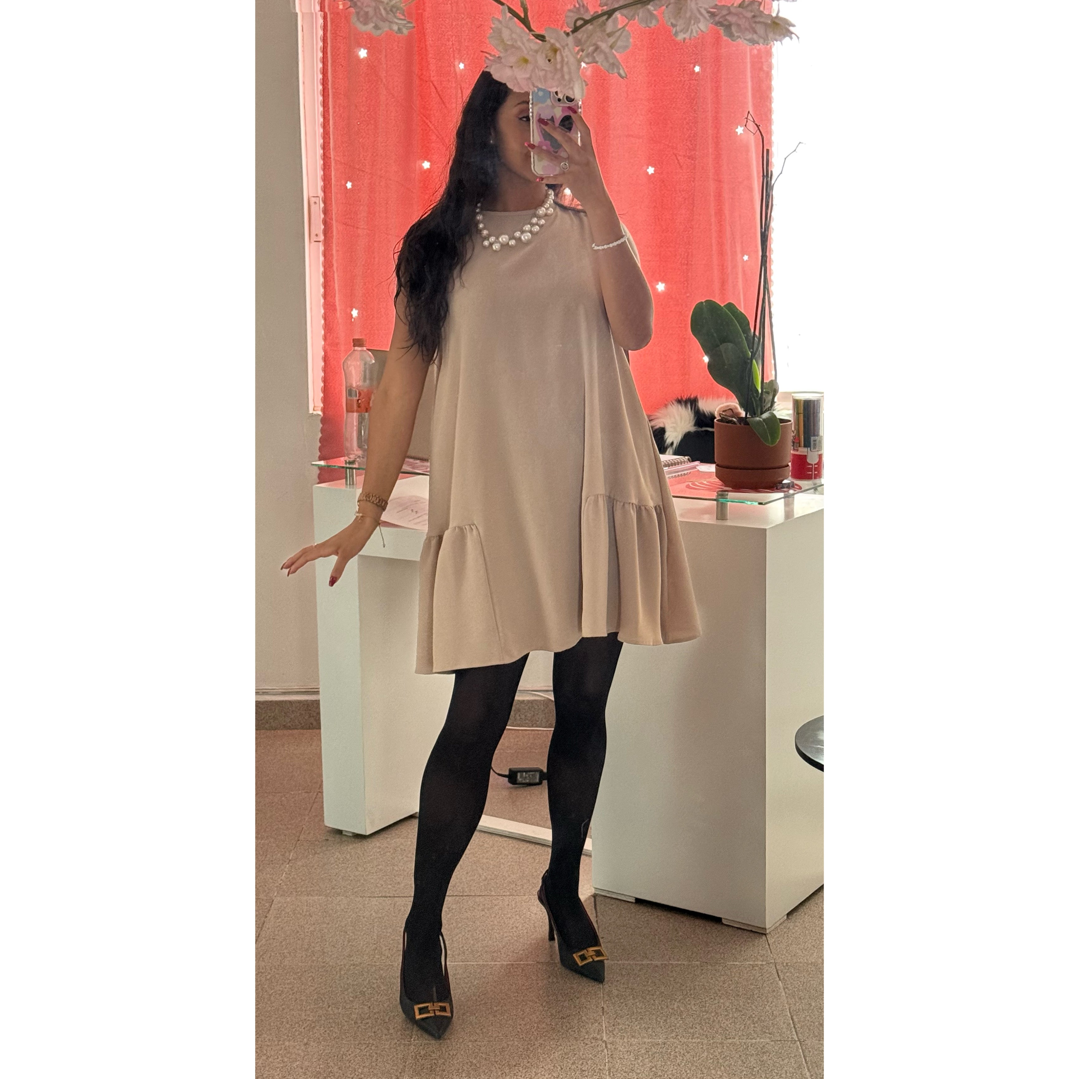 Vestido corto sin manga corte A con vuelo