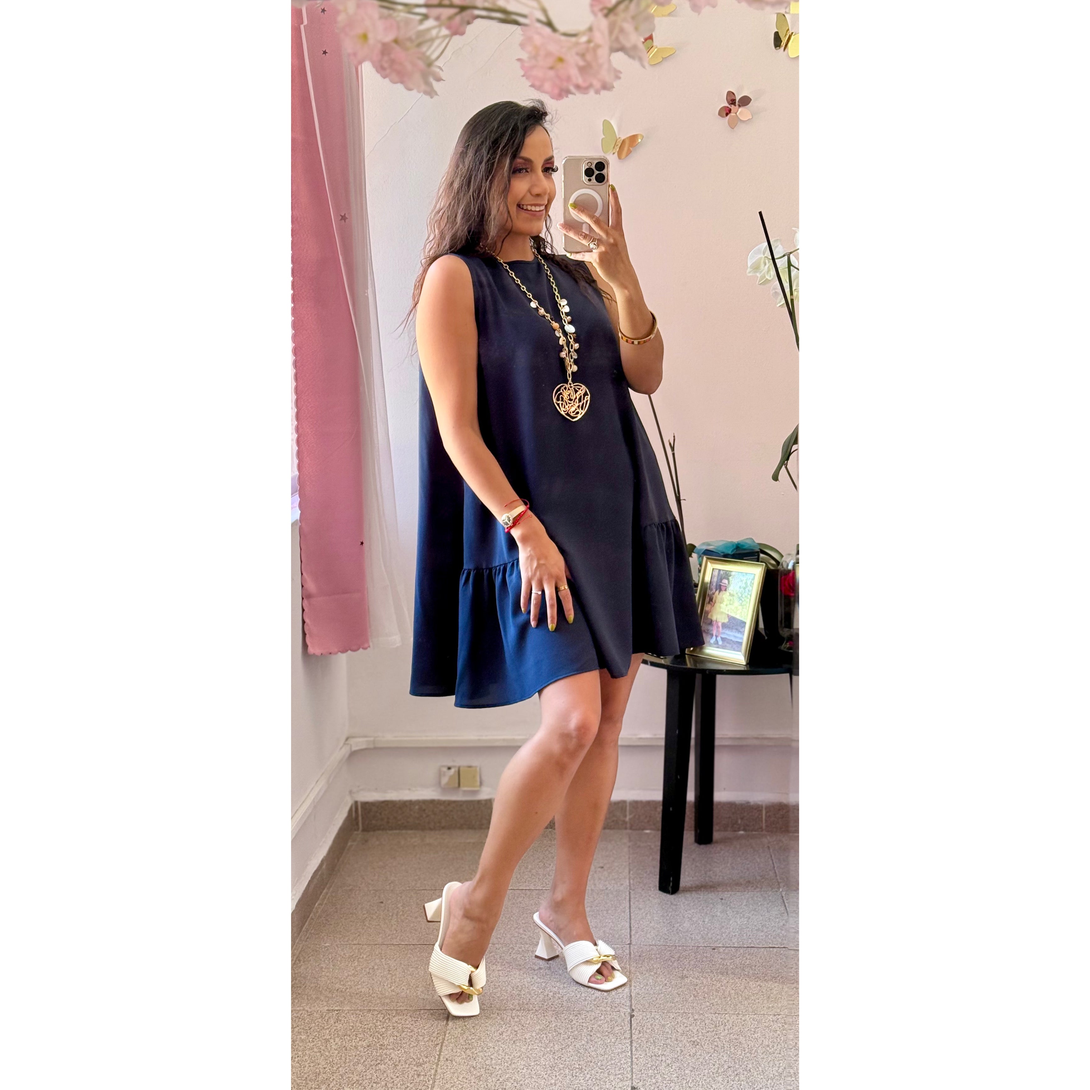 Vestido corto sin manga corte A con vuelo