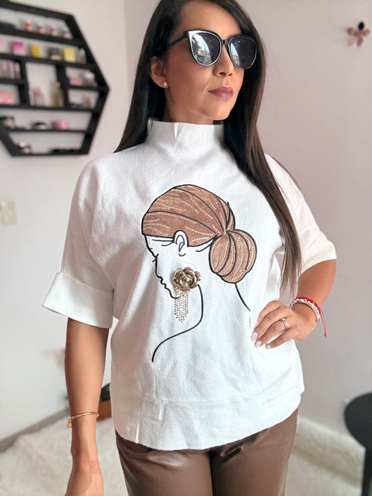 Capa suéter de caricatura dama con aretes de flor