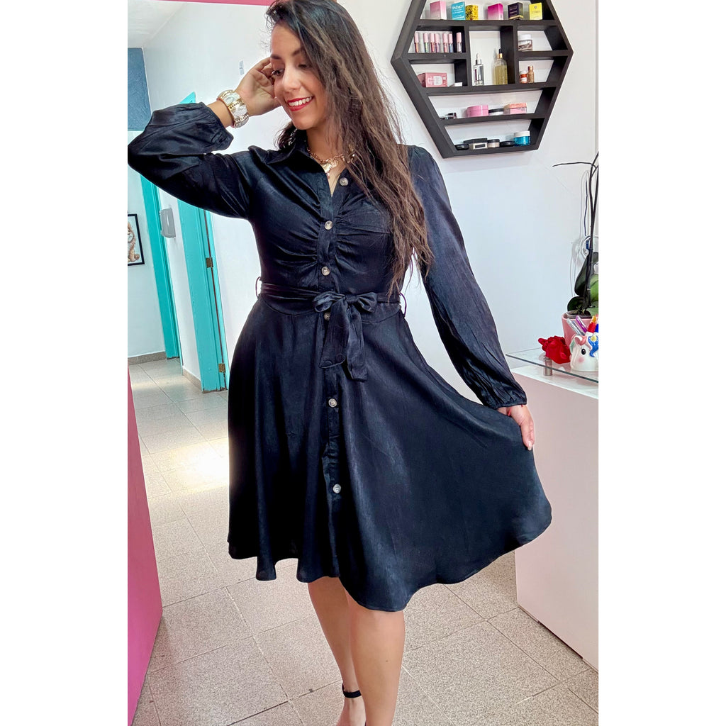 Vestido corto manga larga corte princesa