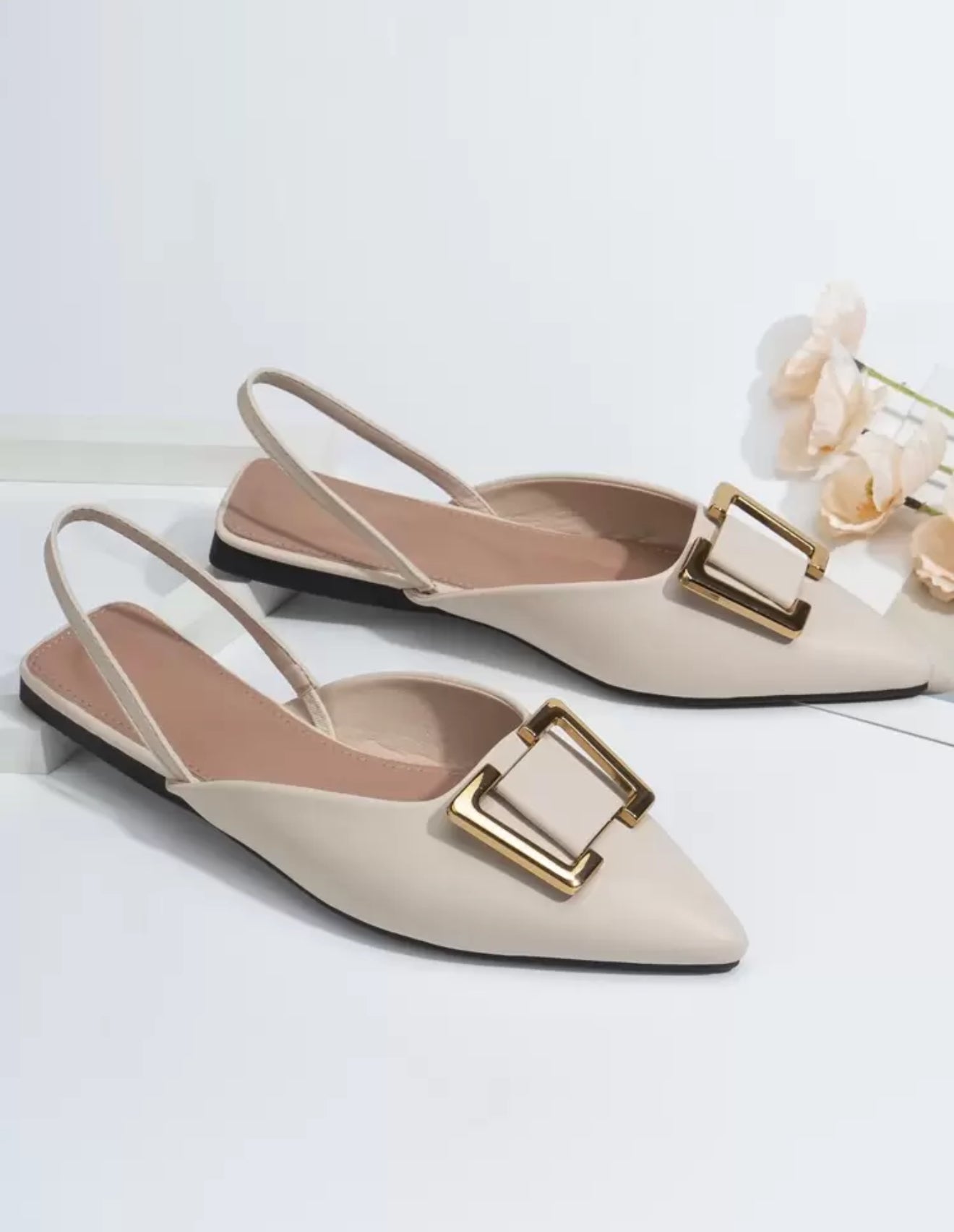 Flats de punta elegante
