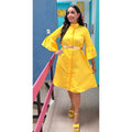 Vestido corto camisero corte a manga 3/4 satinado estilo camisero