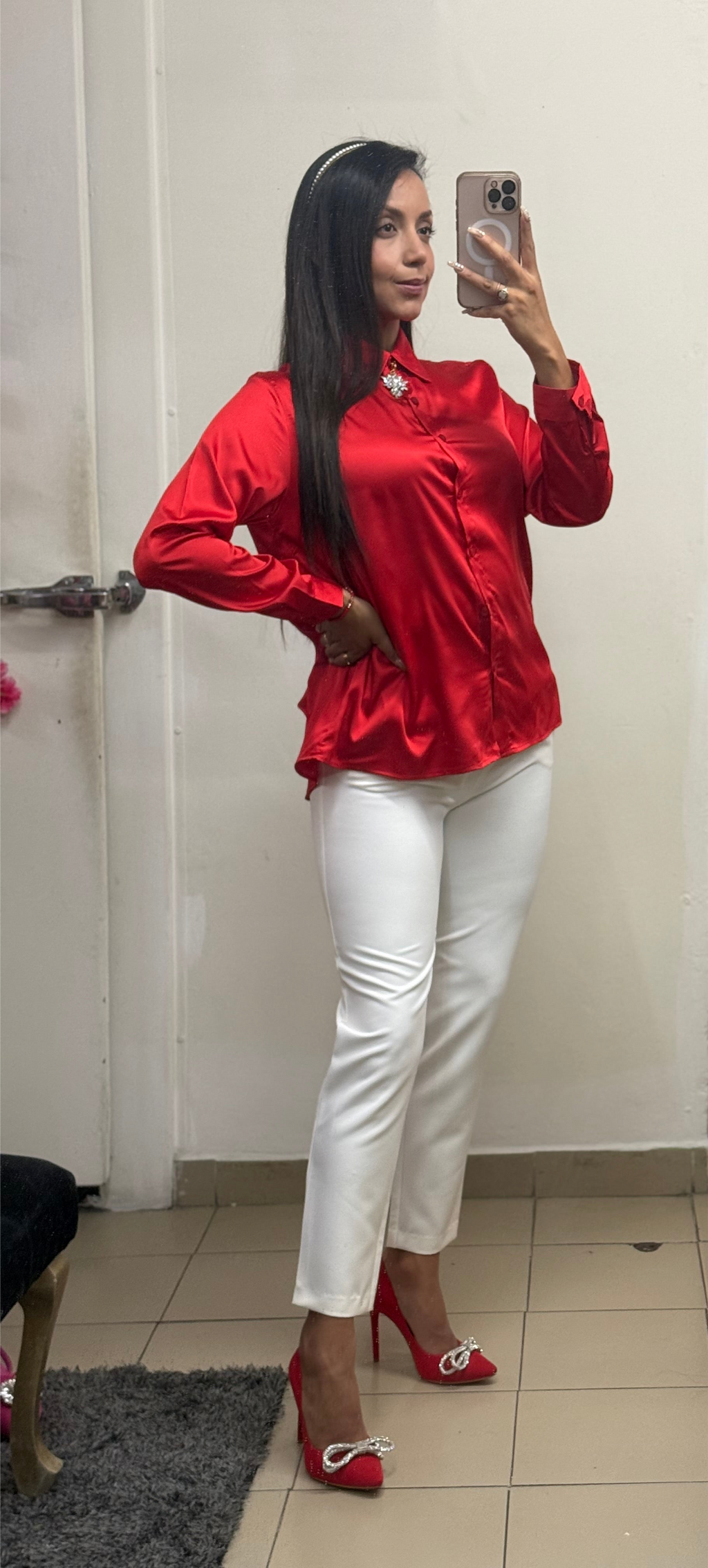 Blusa satinada elegante