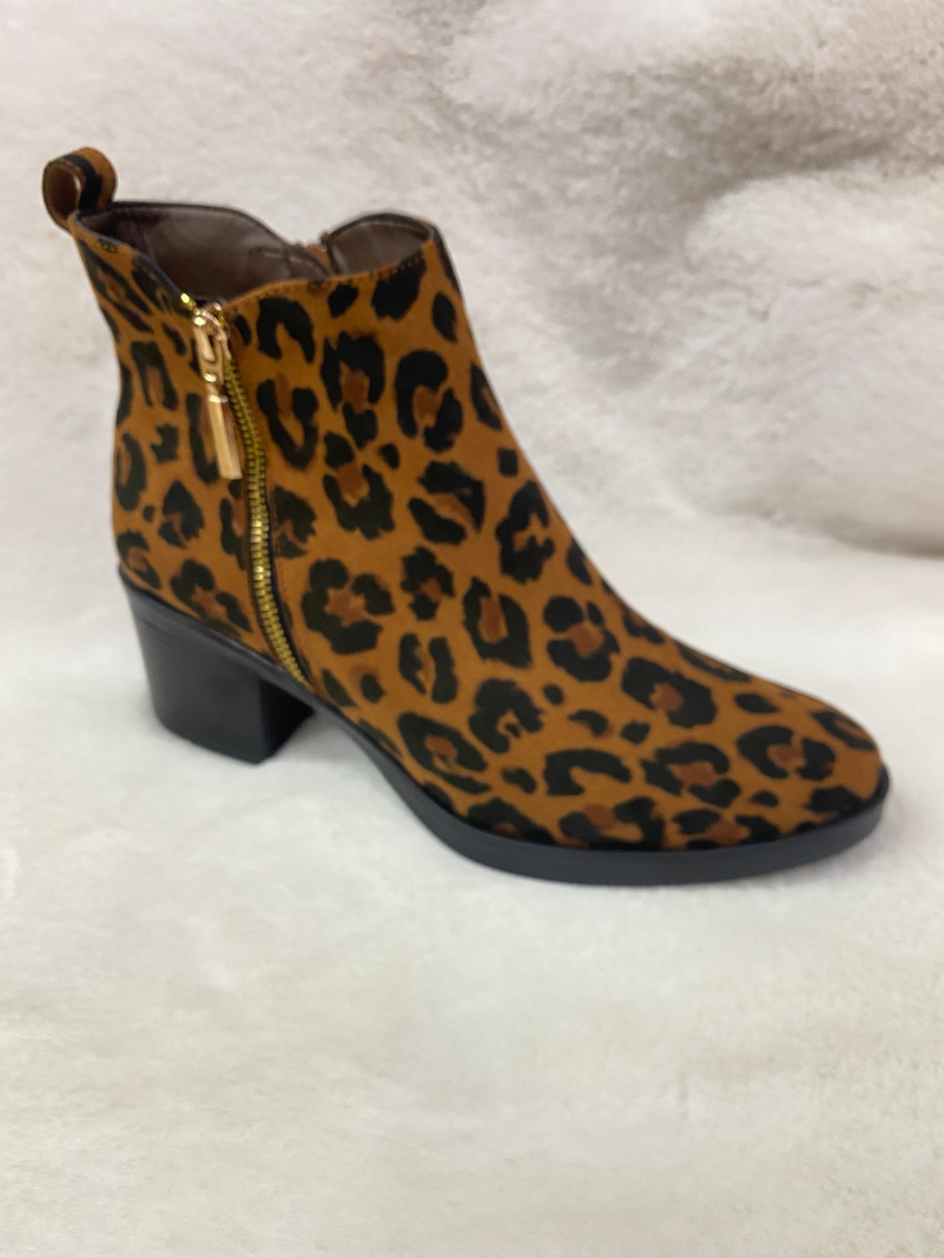 Botines animal print vaquera
