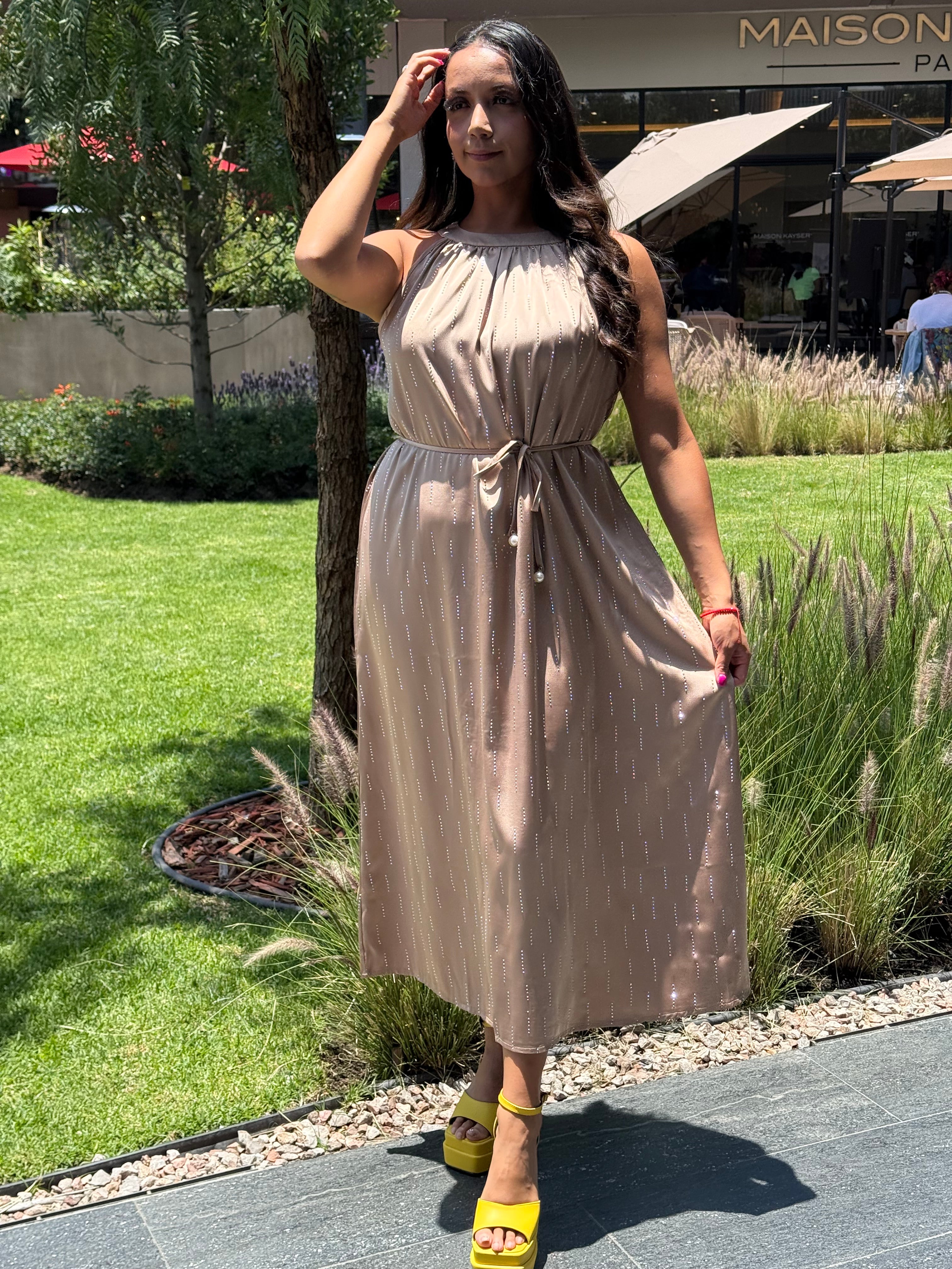 Vestido Satín brillos 3/4