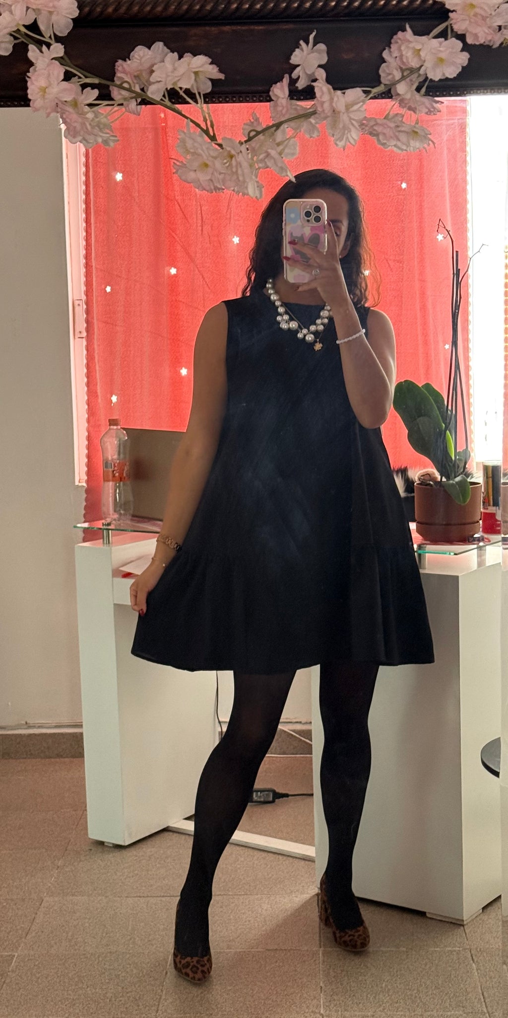 Vestido corto sin manga corte A con vuelo