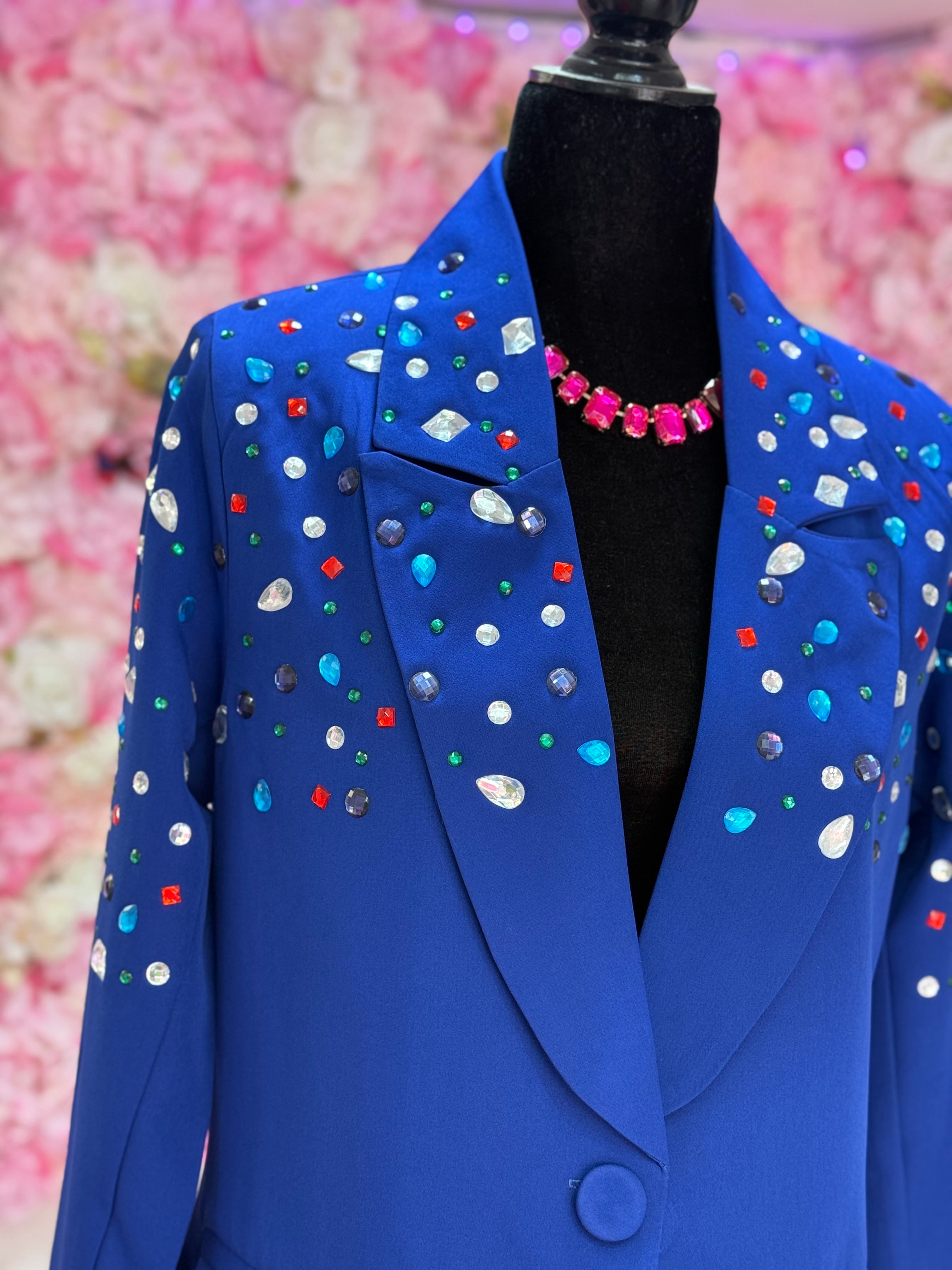 Elegante blazer con pedrería