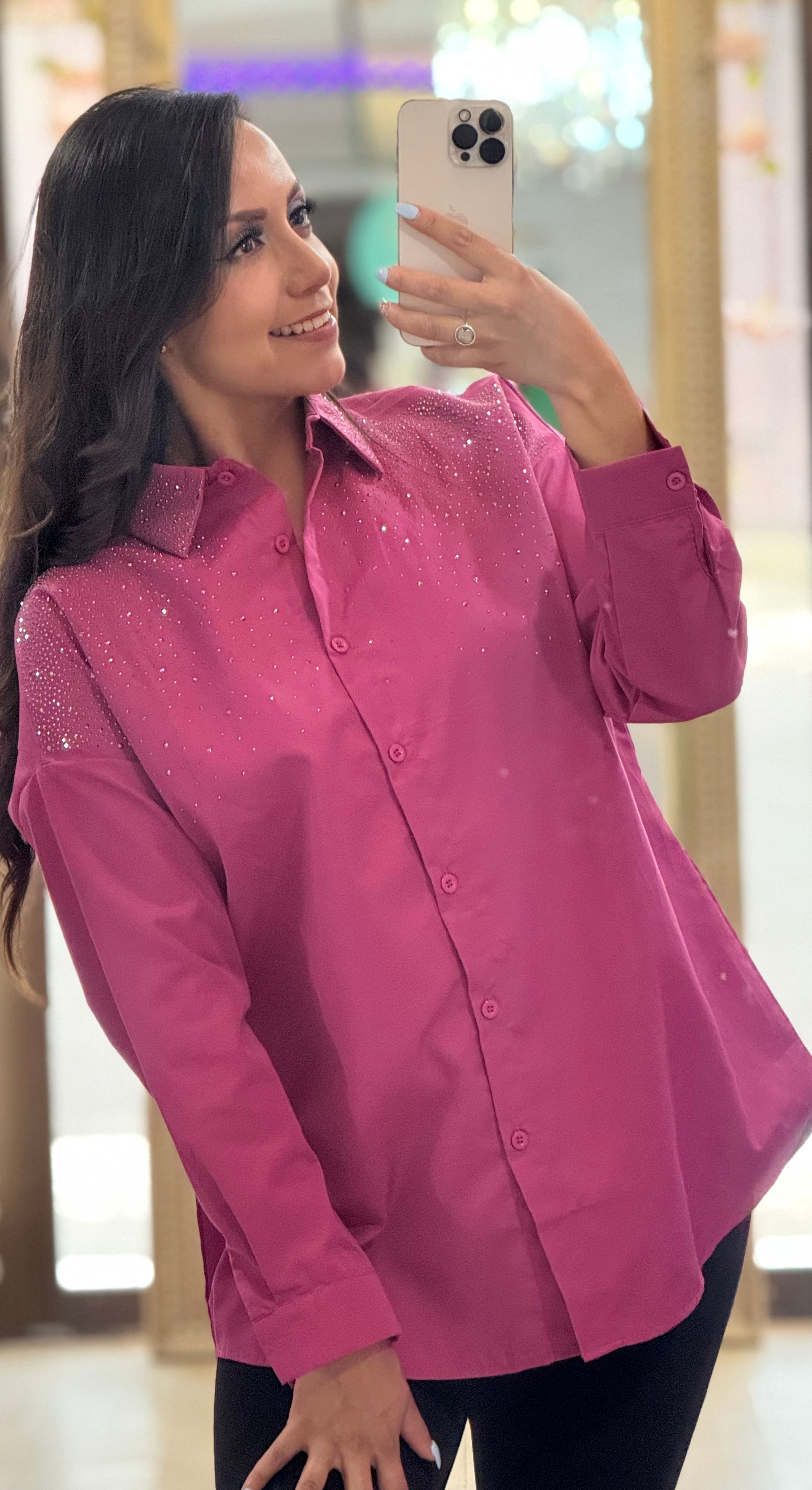 Blusa de manga larga con brillitos en pecho