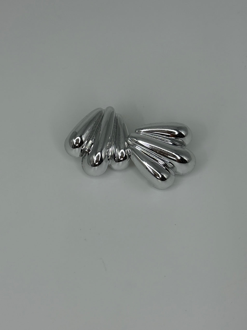 Aretes chunky dorados y plateados