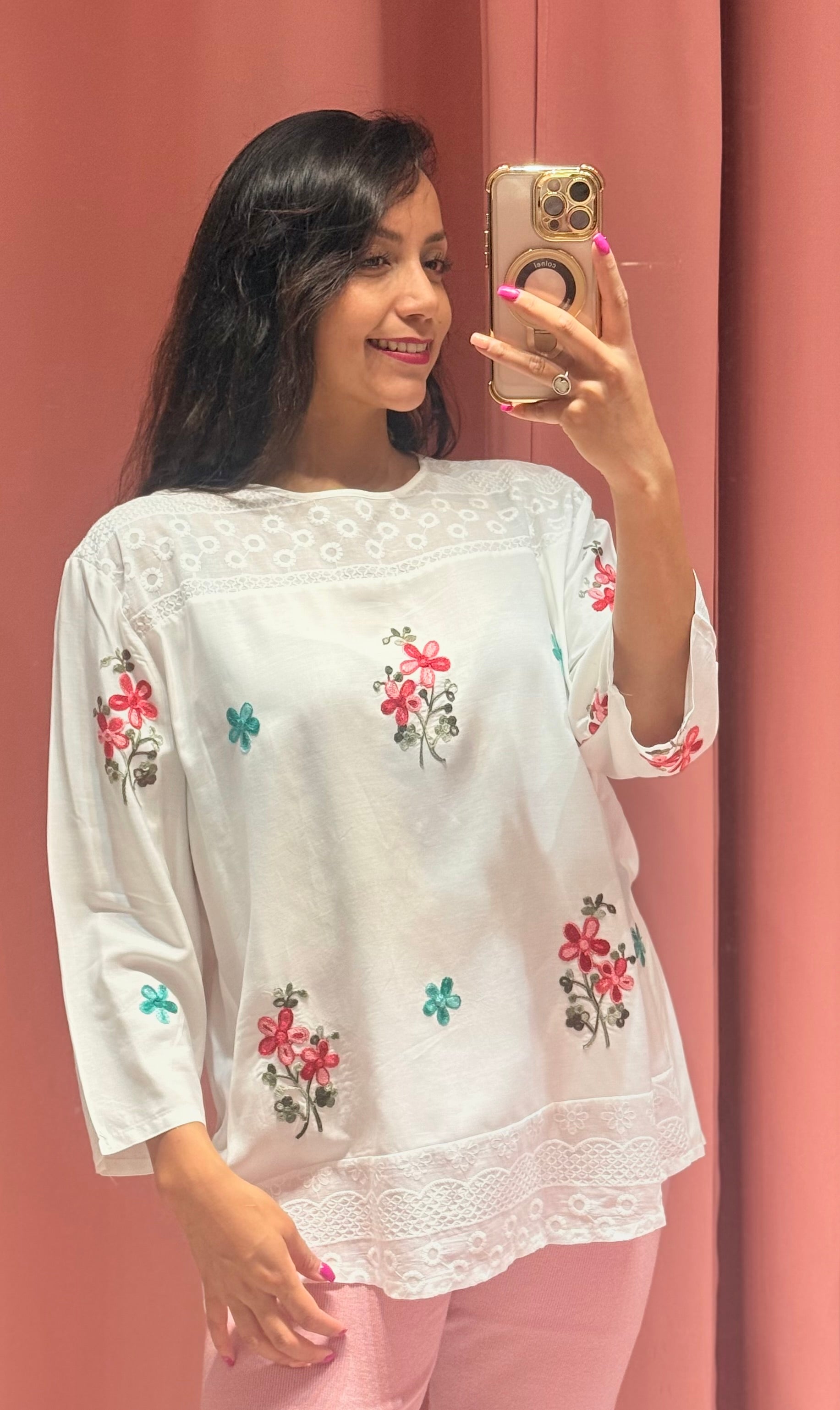Blusa bordada flores
