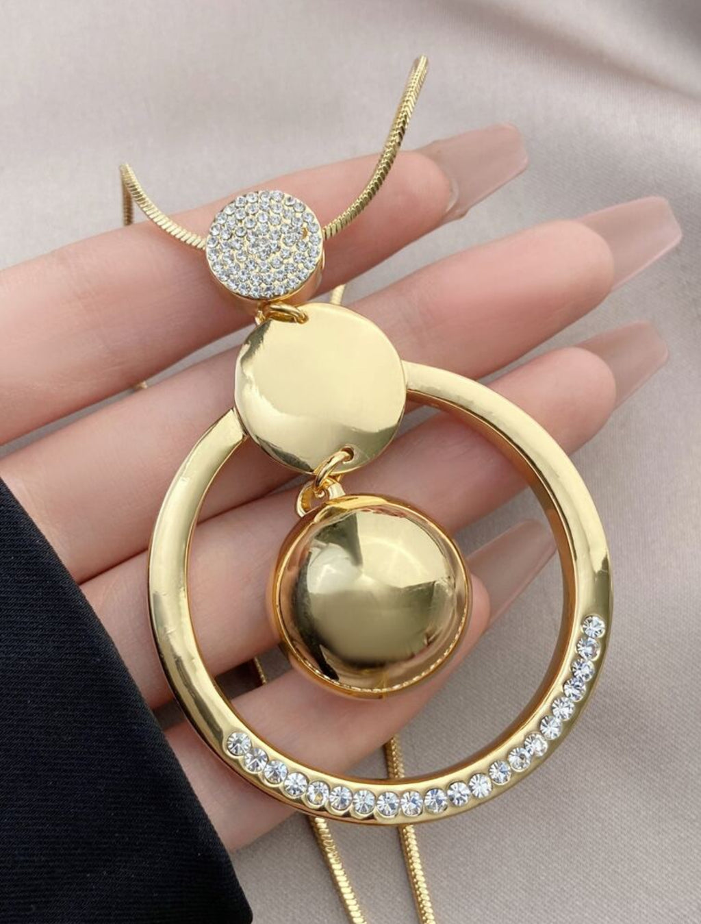 Collar largo de círculo