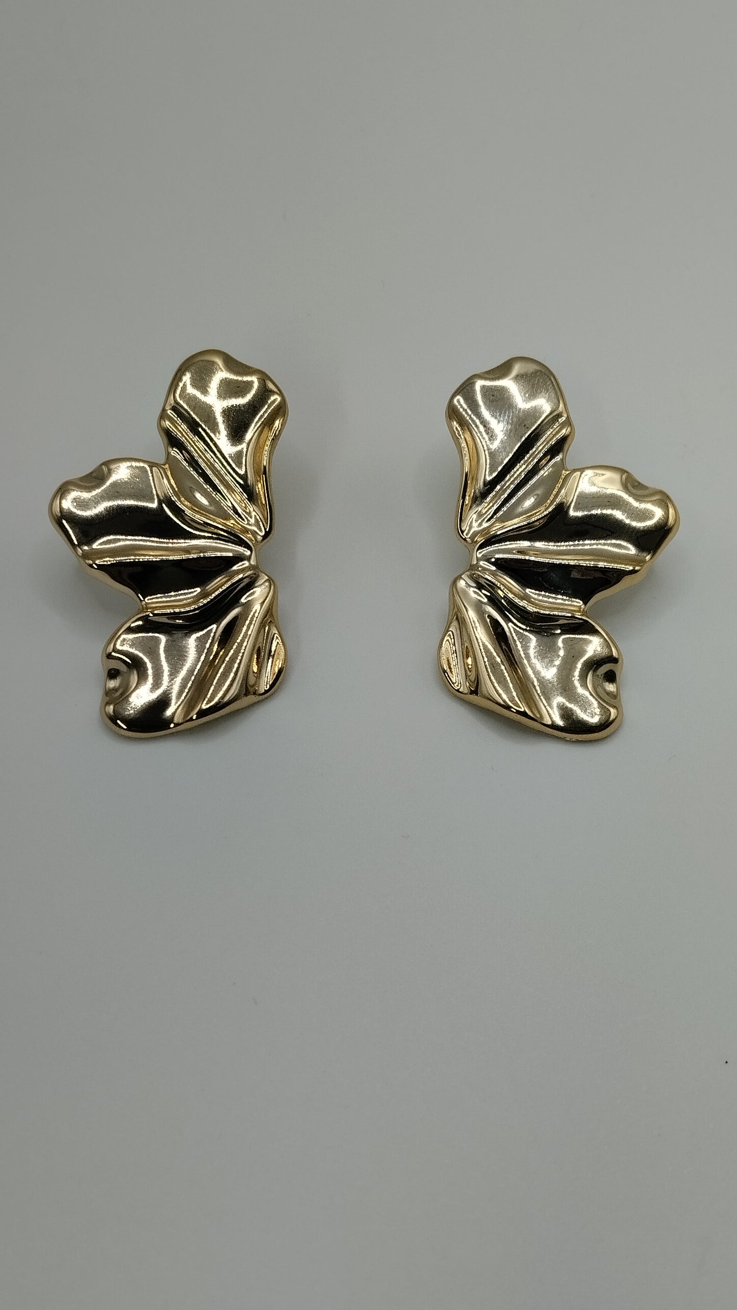 Pendientes elegantes con forma de media flor, pétalo irregular minimalista