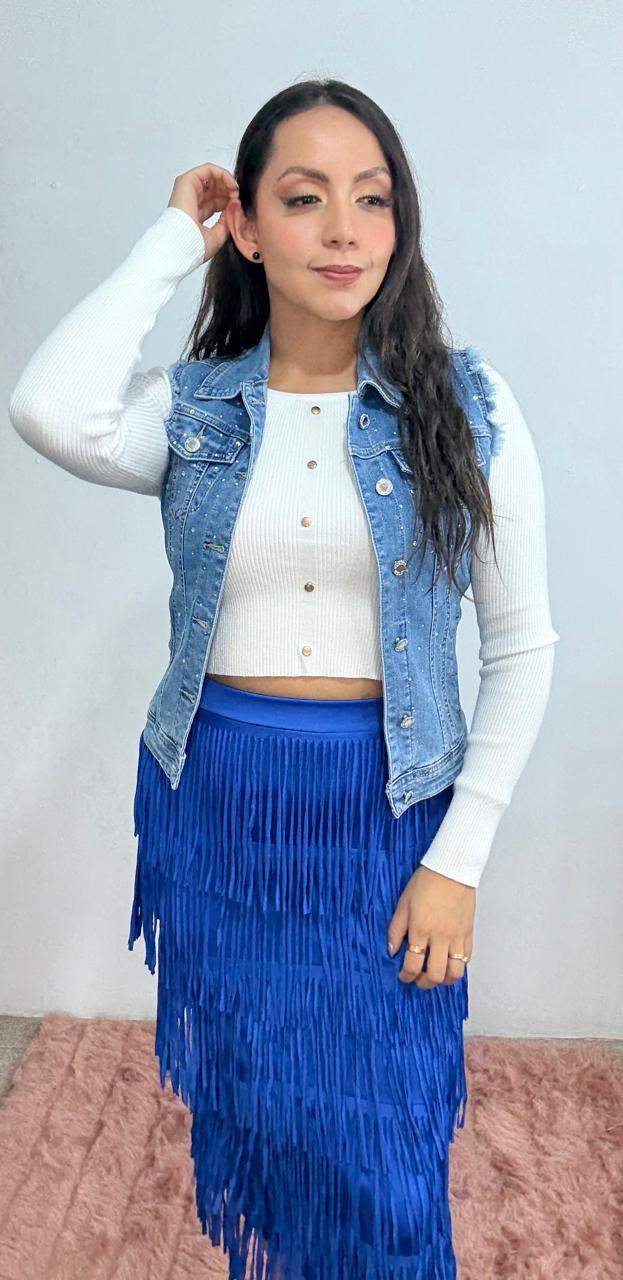 Falda larga de flecos