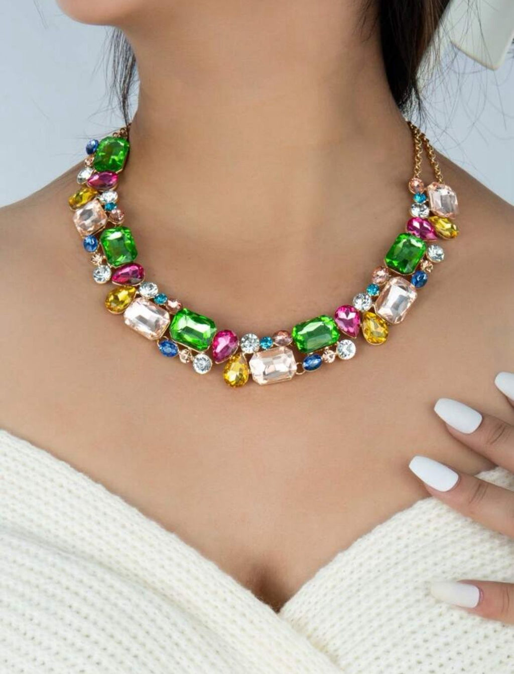 Collar de cristales coloridos