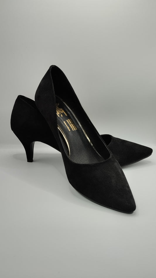 Zapatilla de gamuza tacón bajo