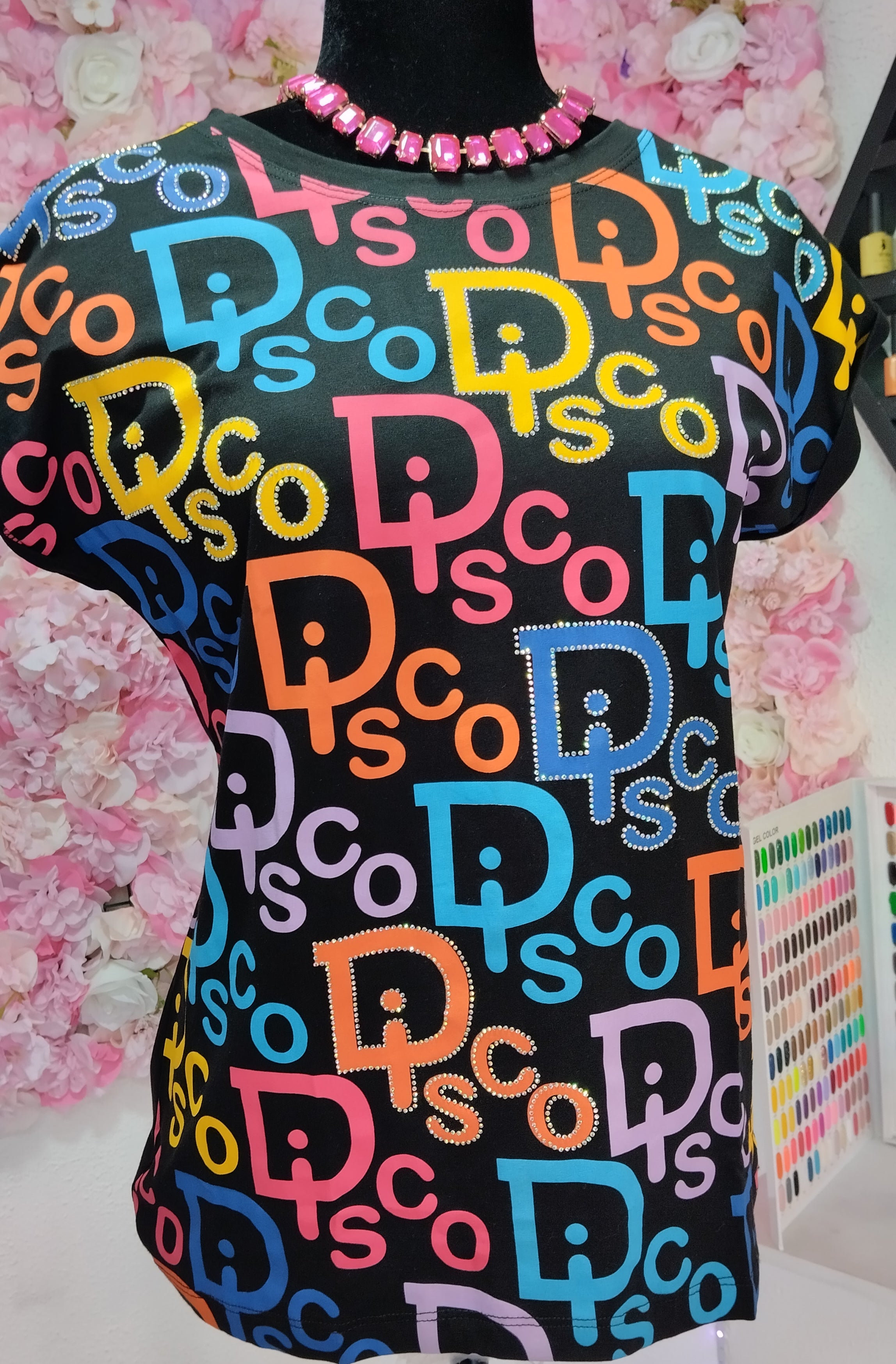 Playera manga corta con estampado de colores