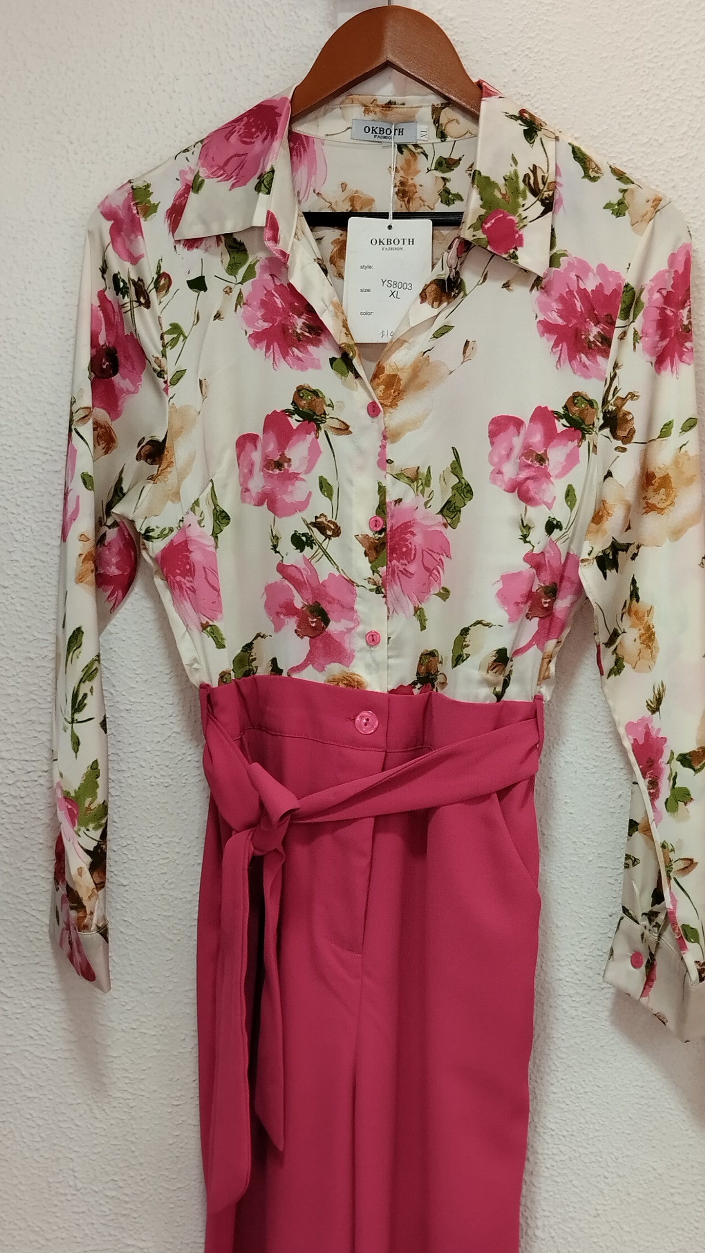 Palazzo rosas y cinta cadera