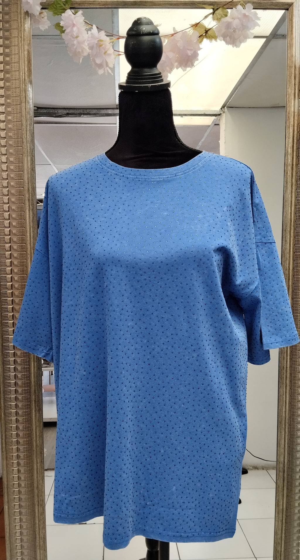 Playera manga corta con brillitos