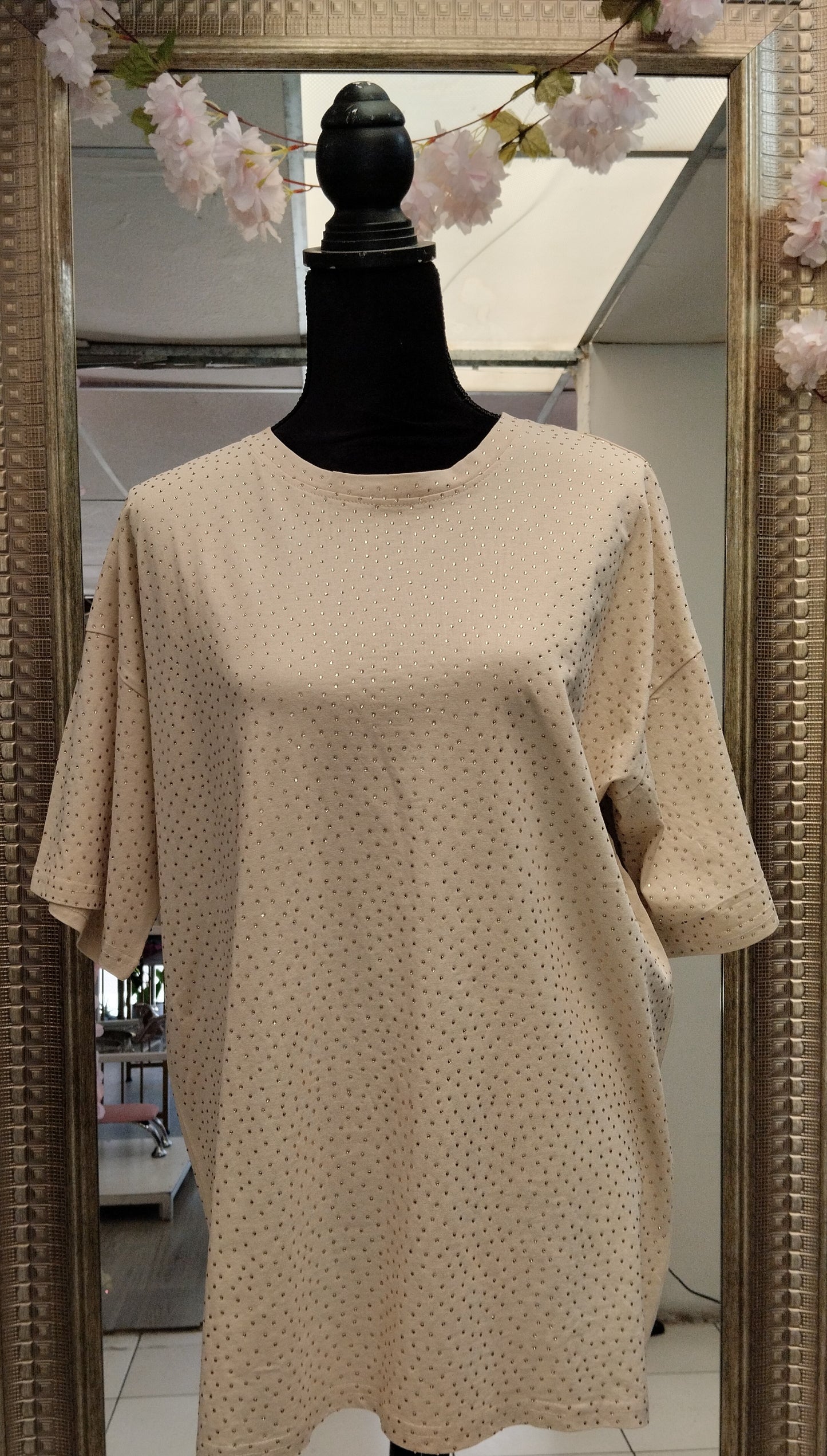 Playera manga corta con brillitos